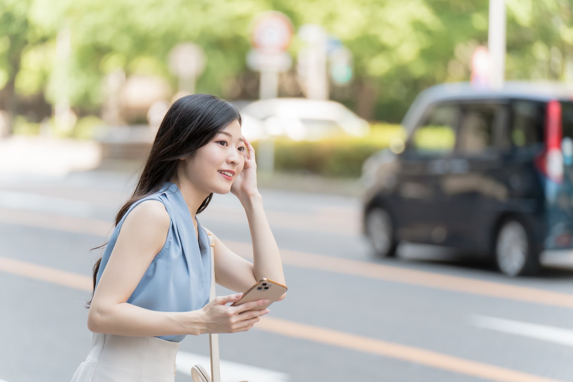 タクシーを呼ぶには？