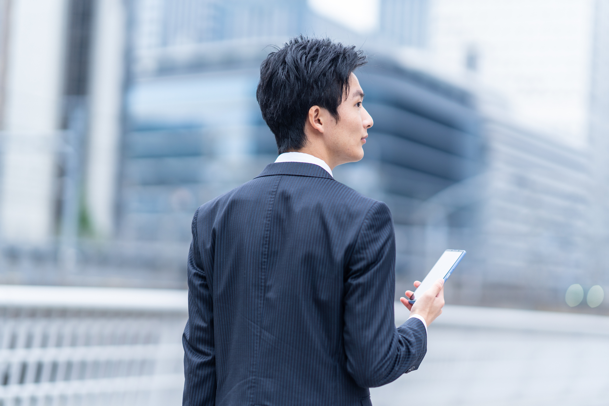 電話でのタクシーの呼び方って？流れや注意点を解説
