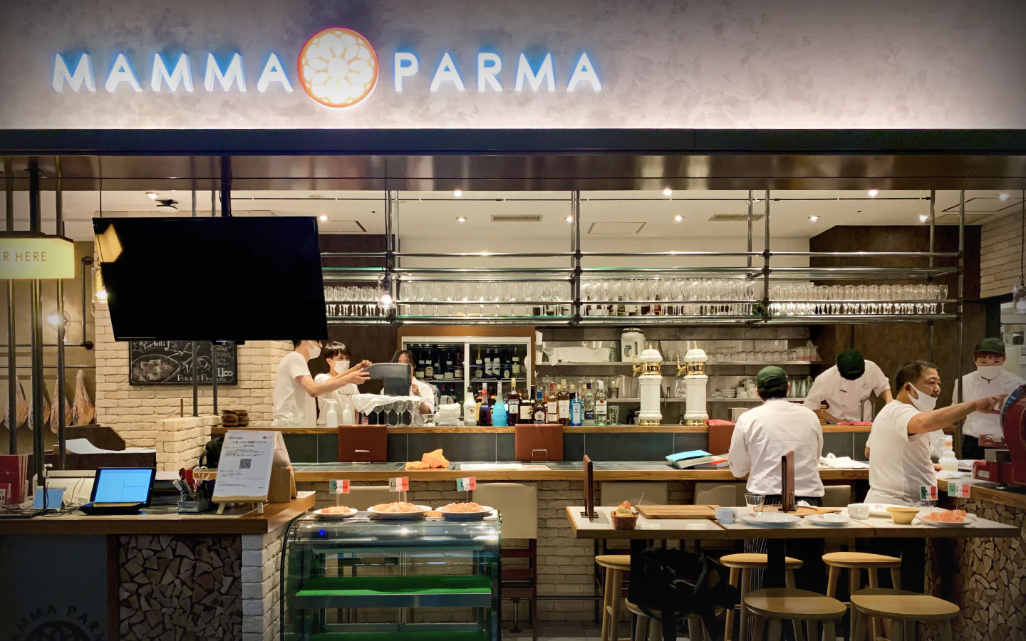 生ハムにこだわったイタリアンレストランの企画・運営