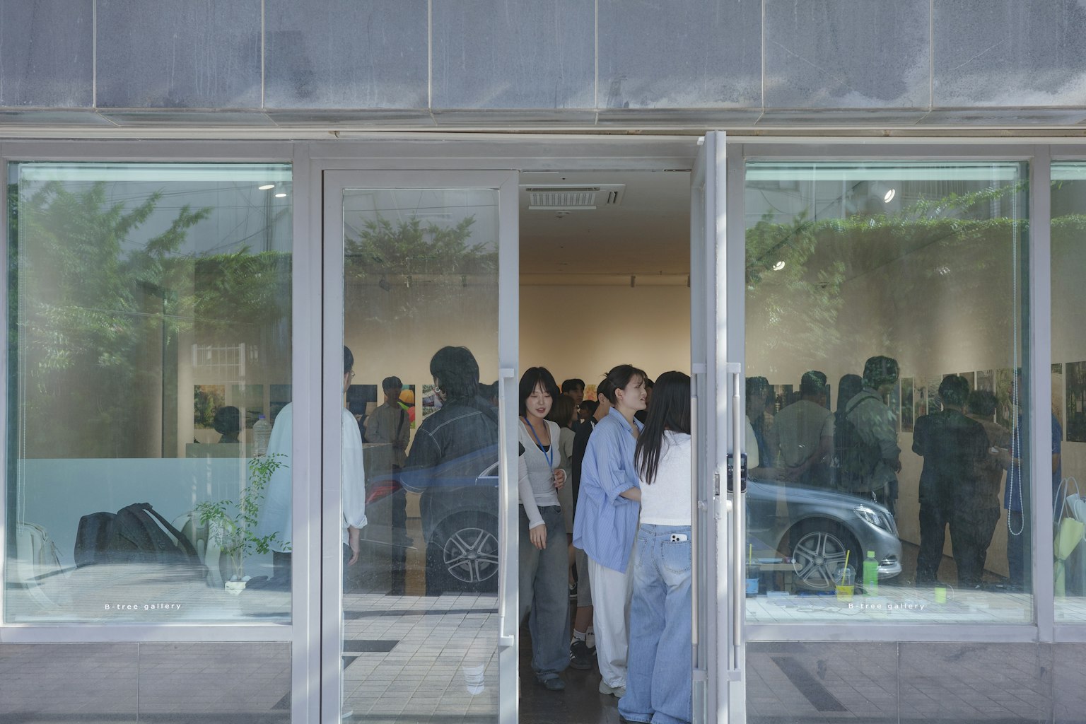 2025-09-photo-poster-project-in-seoul-report-image-3