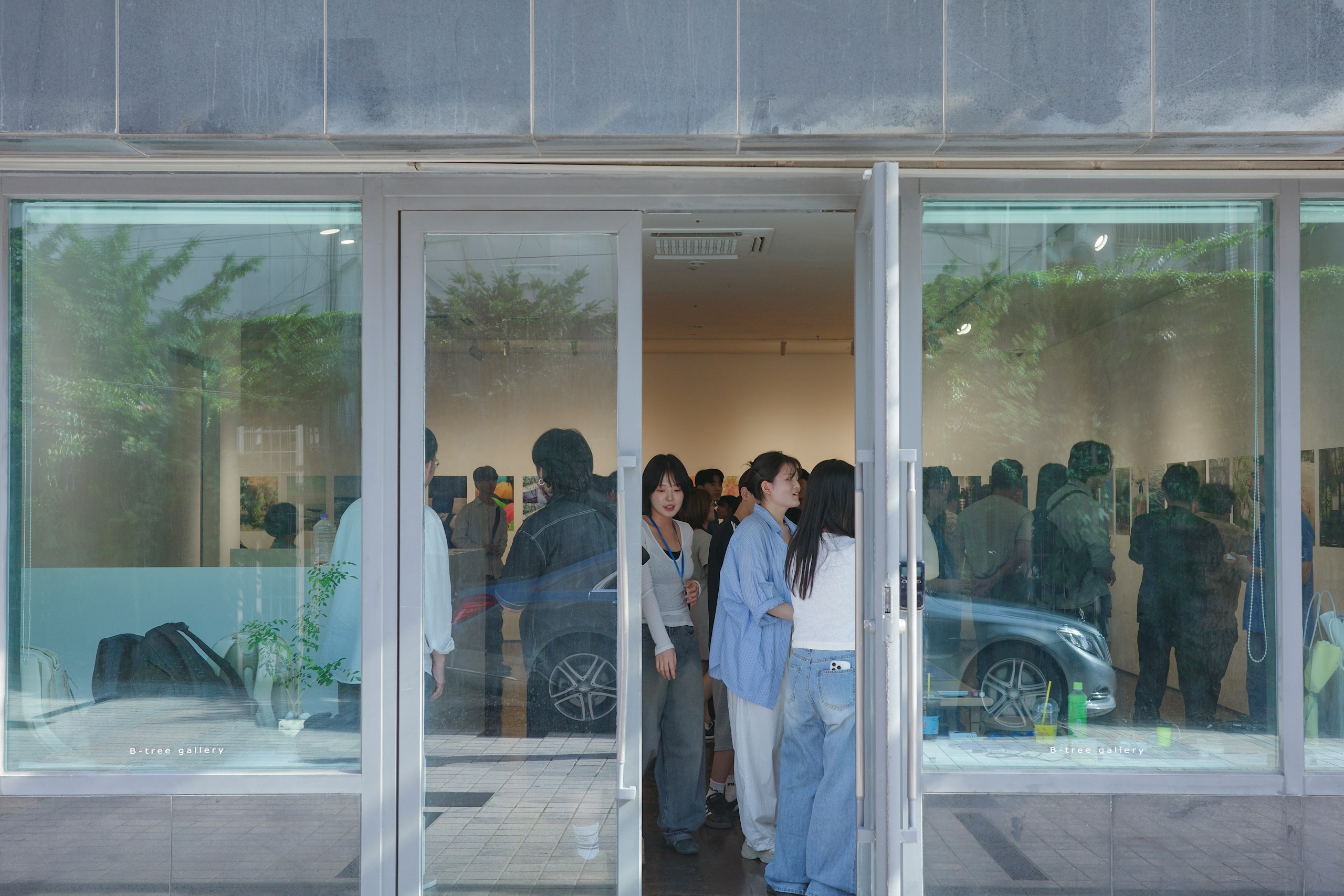 2025-09-photo-poster-project-in-seoul-report-image-3