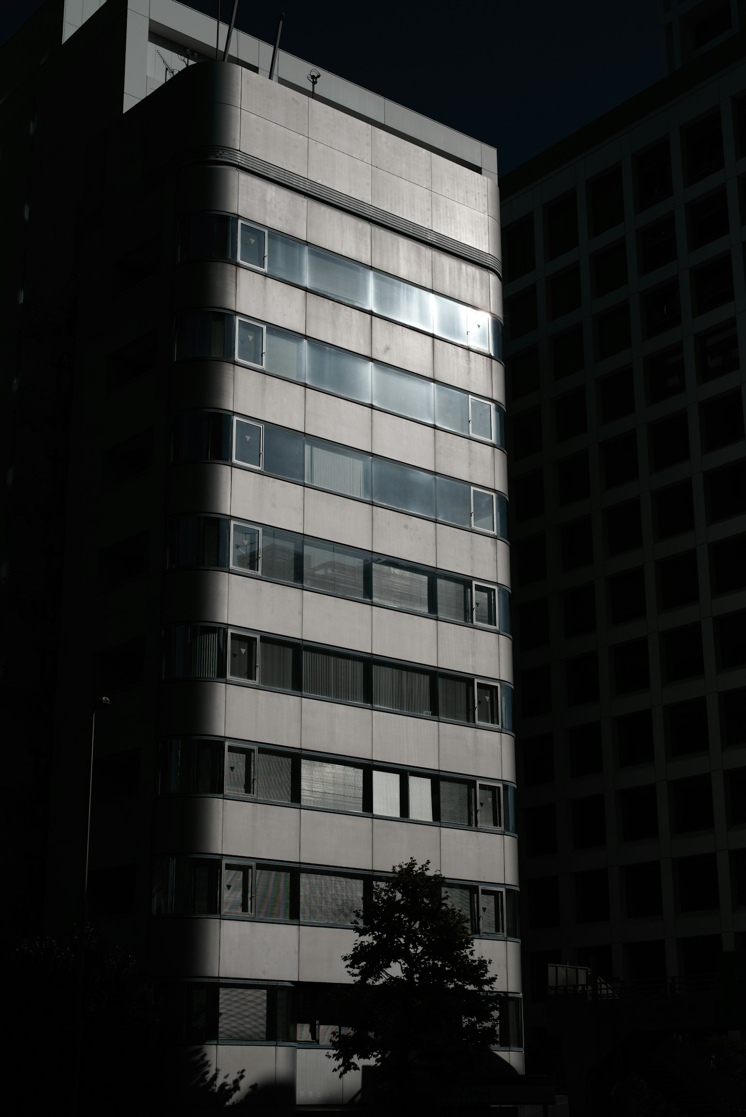 2024-09-architecture-photography-tips-image-9