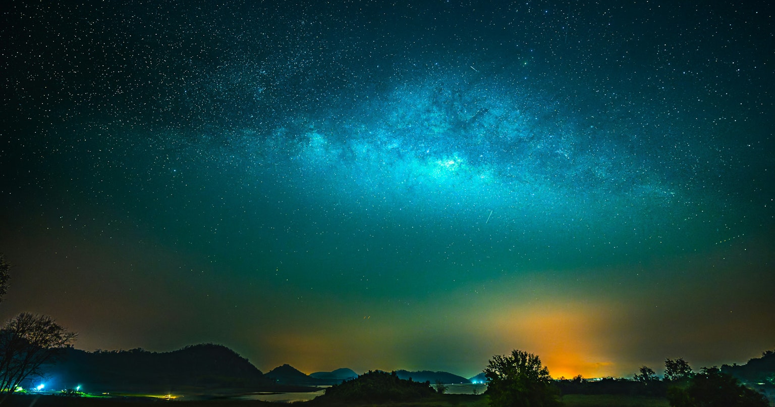 2025-11-sigma-14mm-f14-dg-dn-art-image-5-cover-image