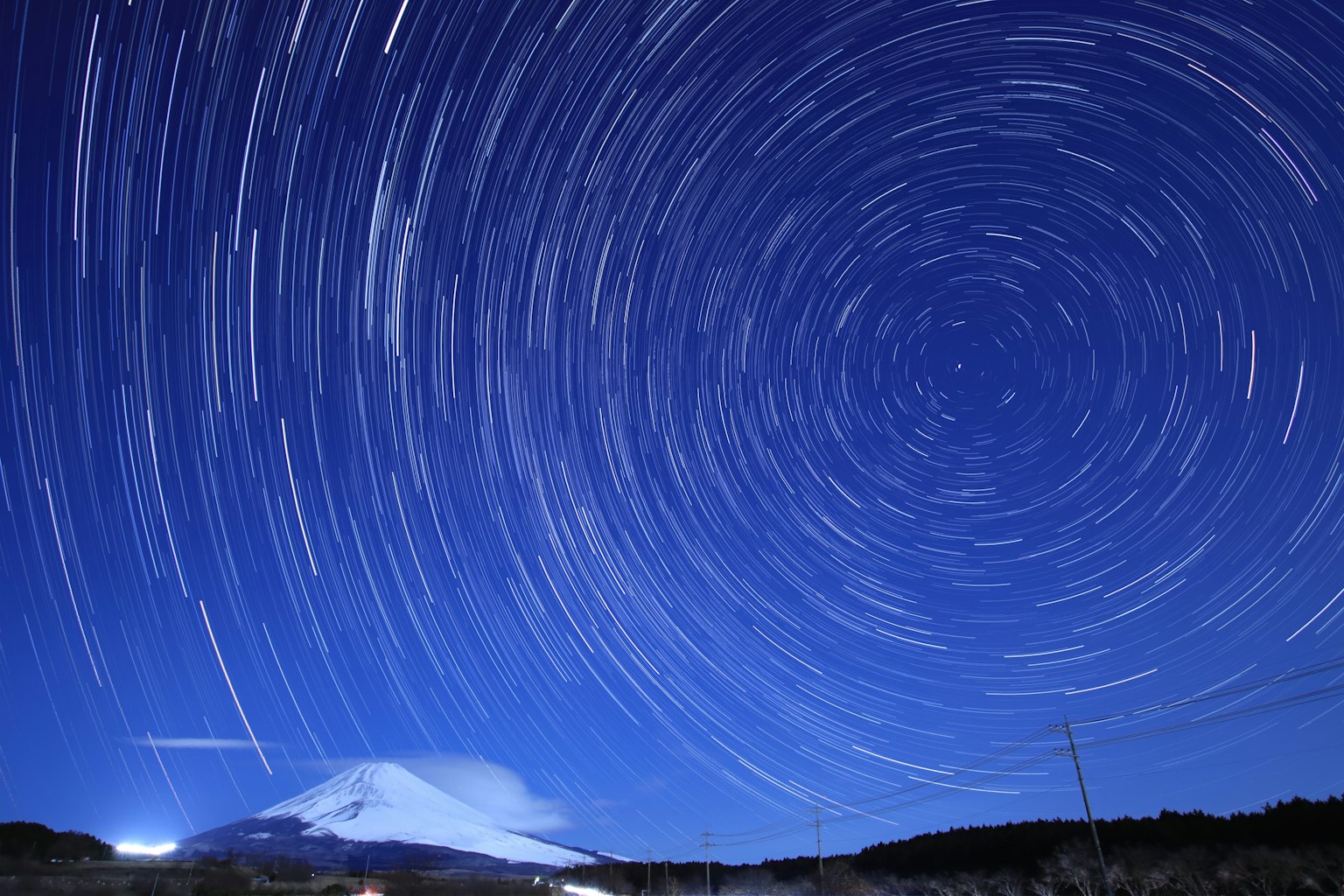 2024-11-night-light-trails-image-9