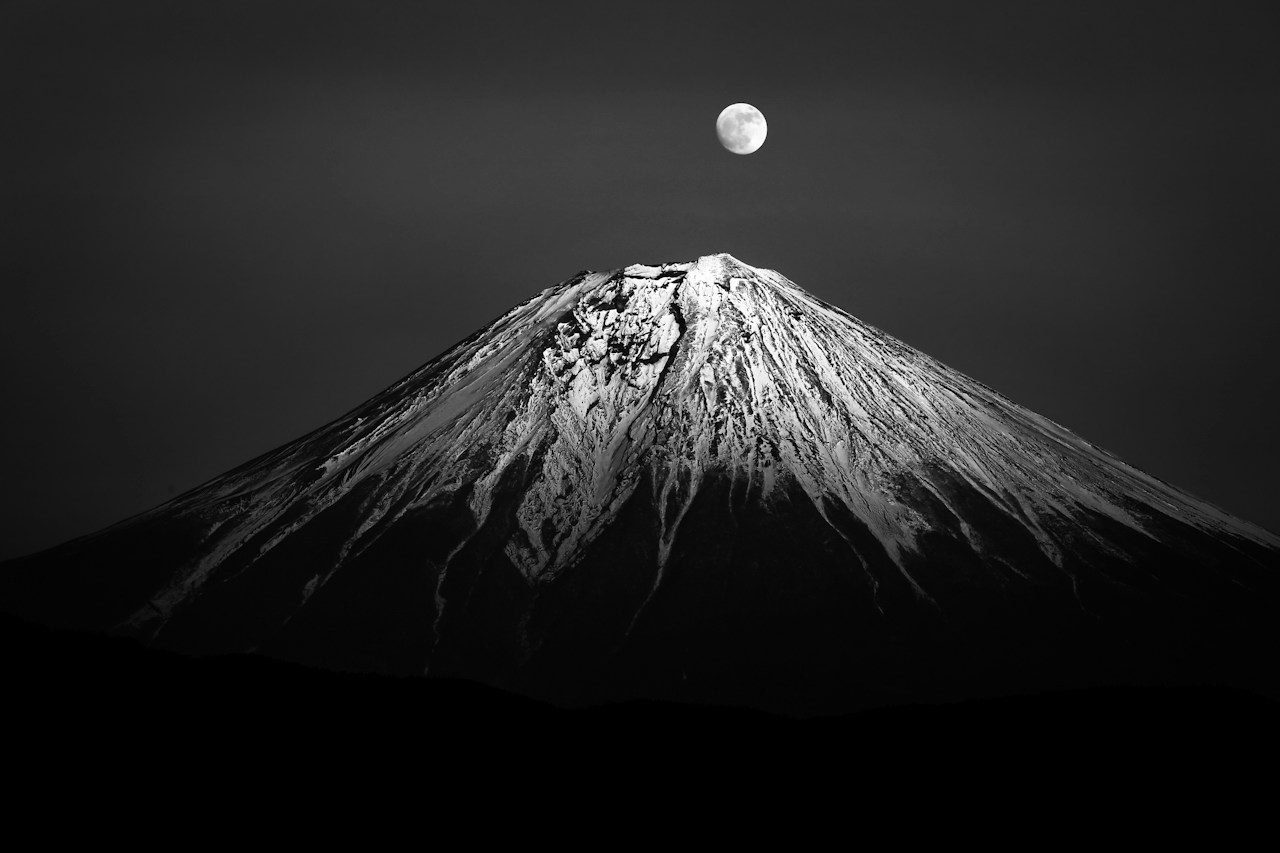 Image by 橋向真