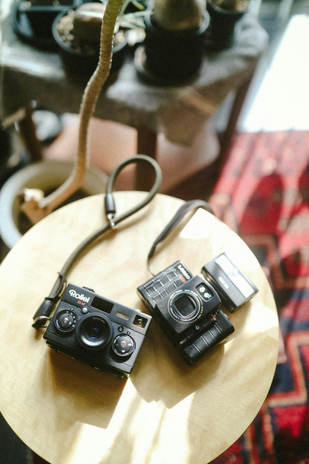 2026-01-left-handed-cameras-image-12