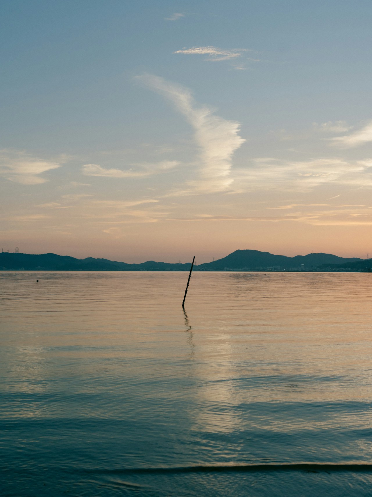 ©︎ うたうみ 冈山的海