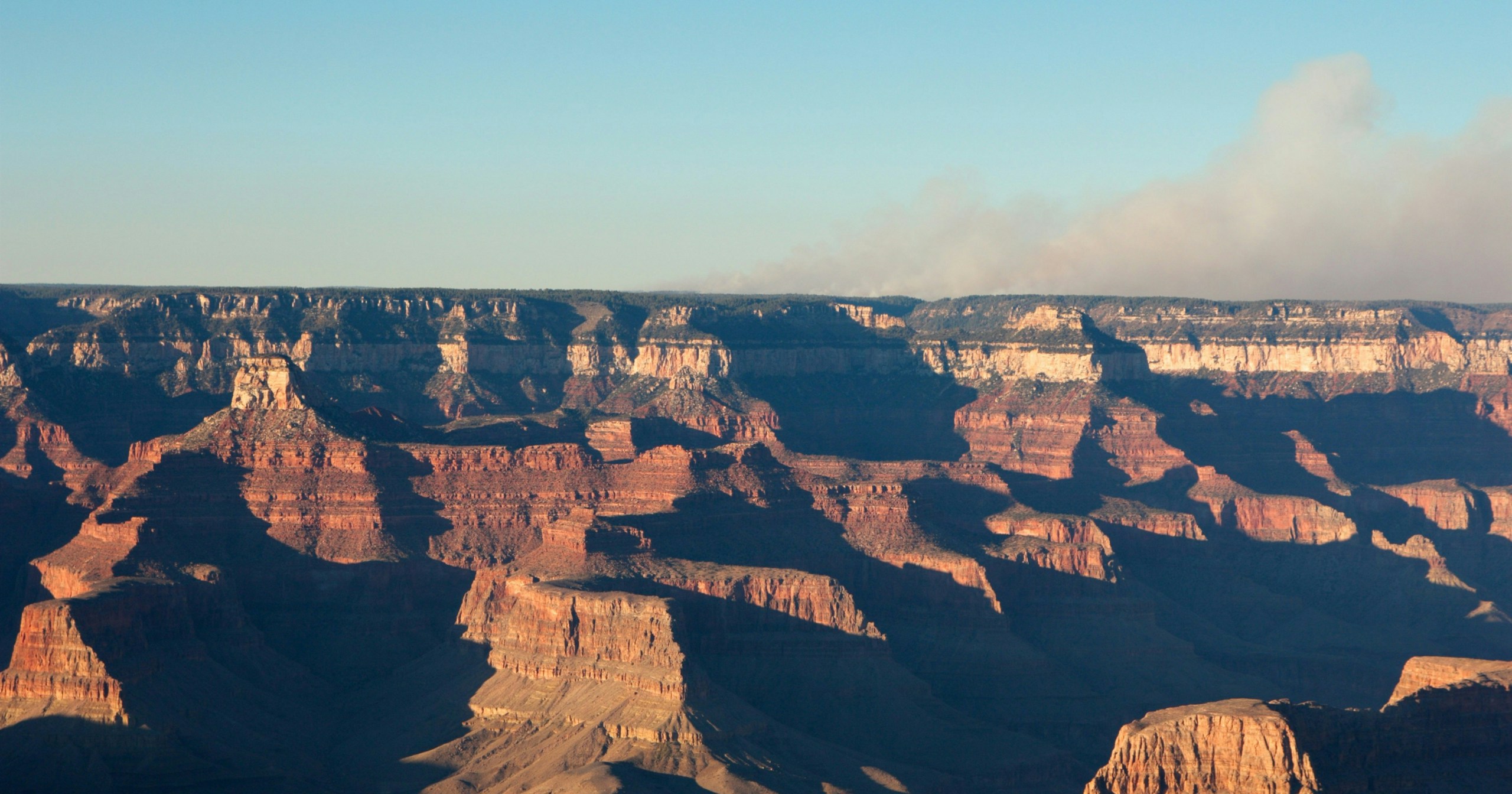 The Real Reason You Feel "A Wide-Angle Lens Isn't Enough": Three Perspectives for Capturing Expansive Landscapes | Knowledge #444
