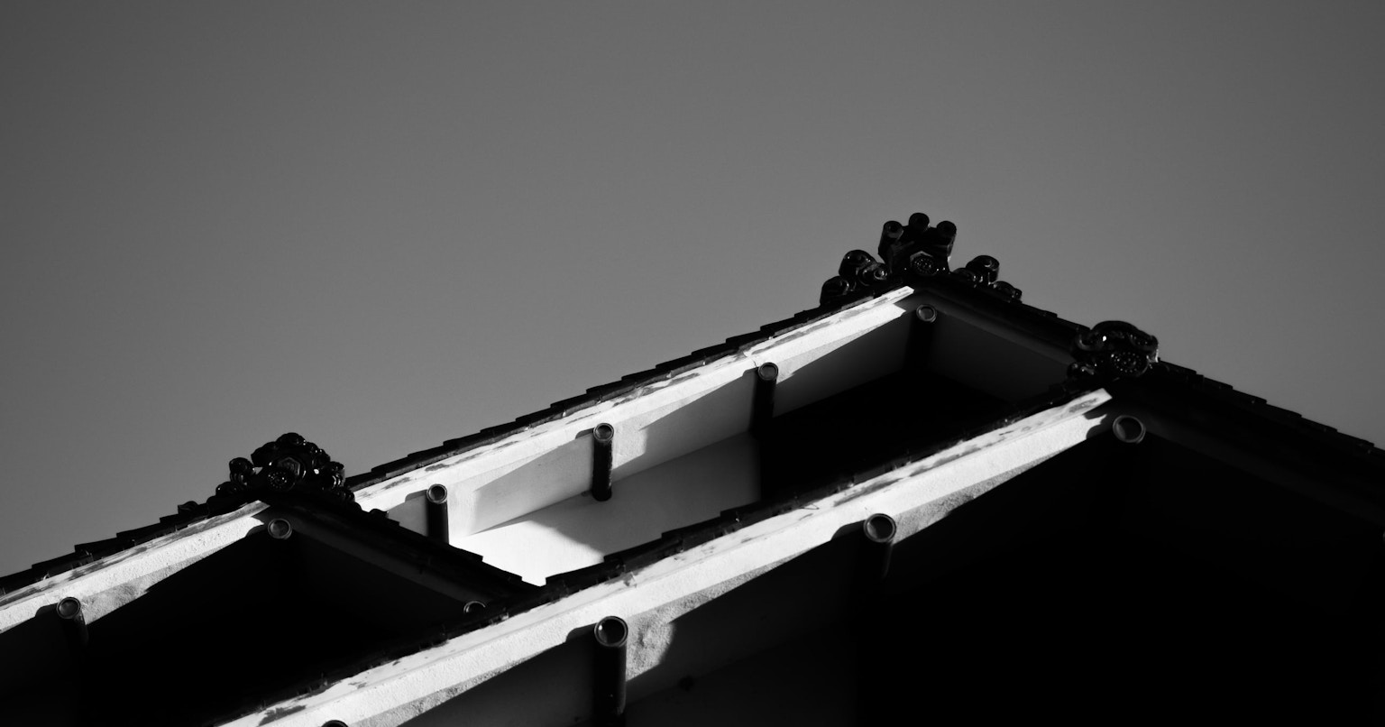 2023-08-zoom-in-and-out-cover-image