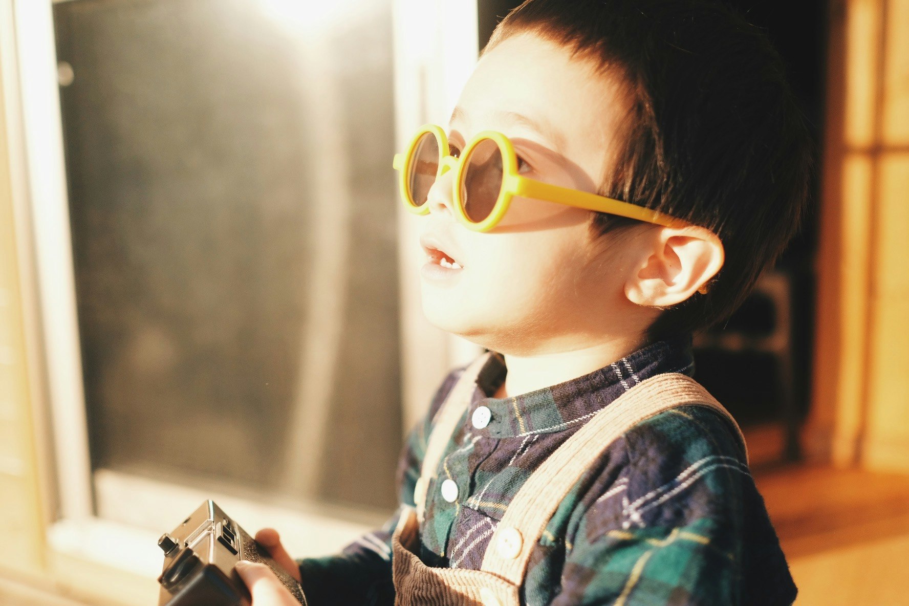 2025-10-old-dslr-vintage-photography-cover-image