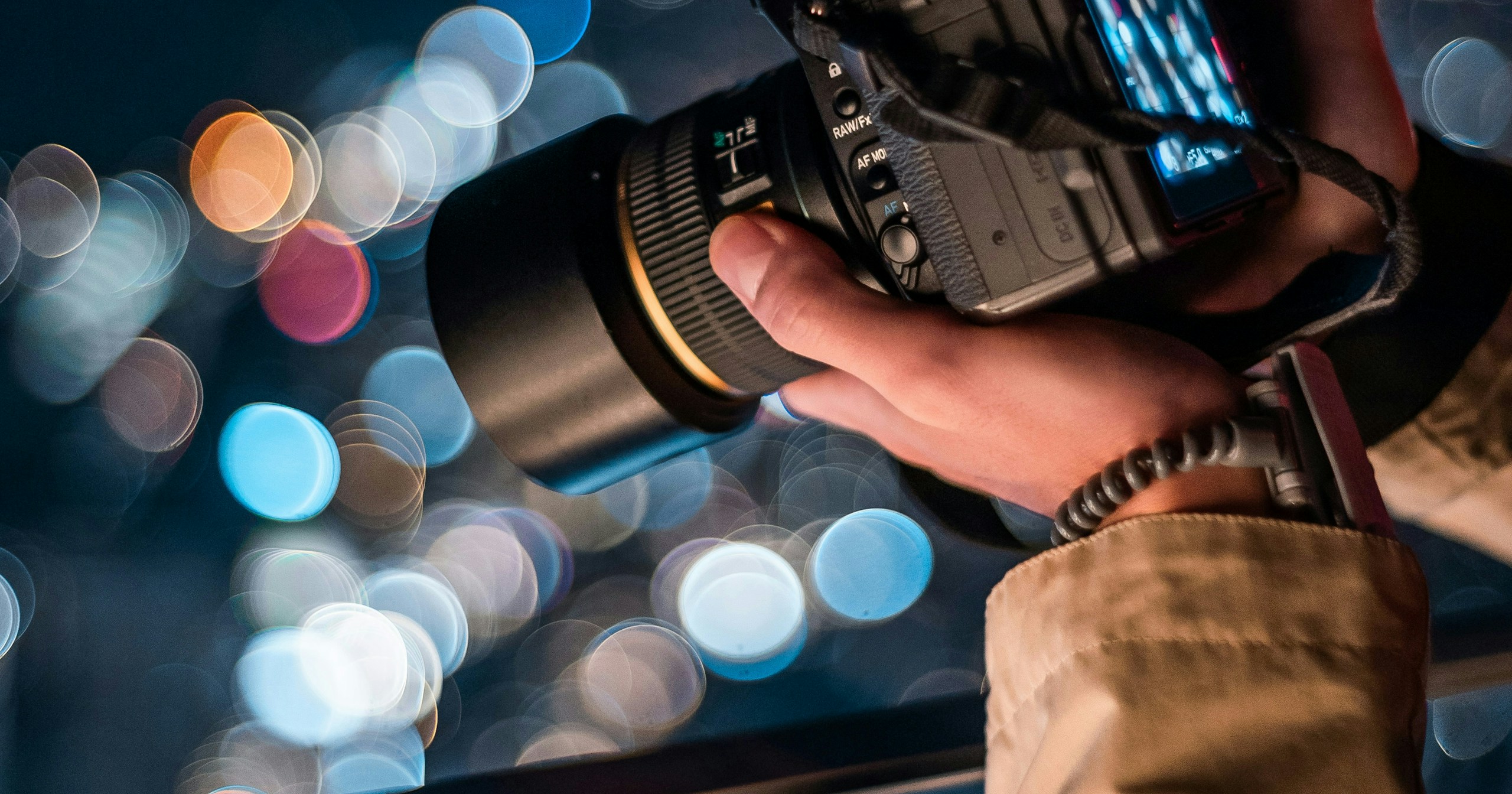 How to Minimize Camera Shake When Shooting Handheld Without a Tripod | Knowledge #519