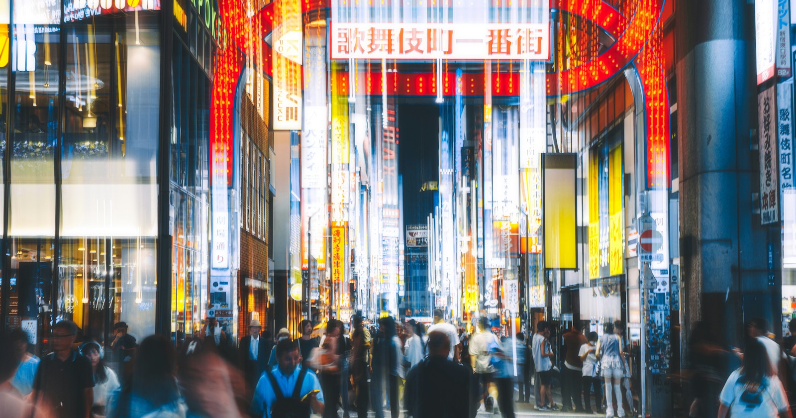 東京の街が放つ魅力。混ざり合うカオスと美しさ | Knowledge #366