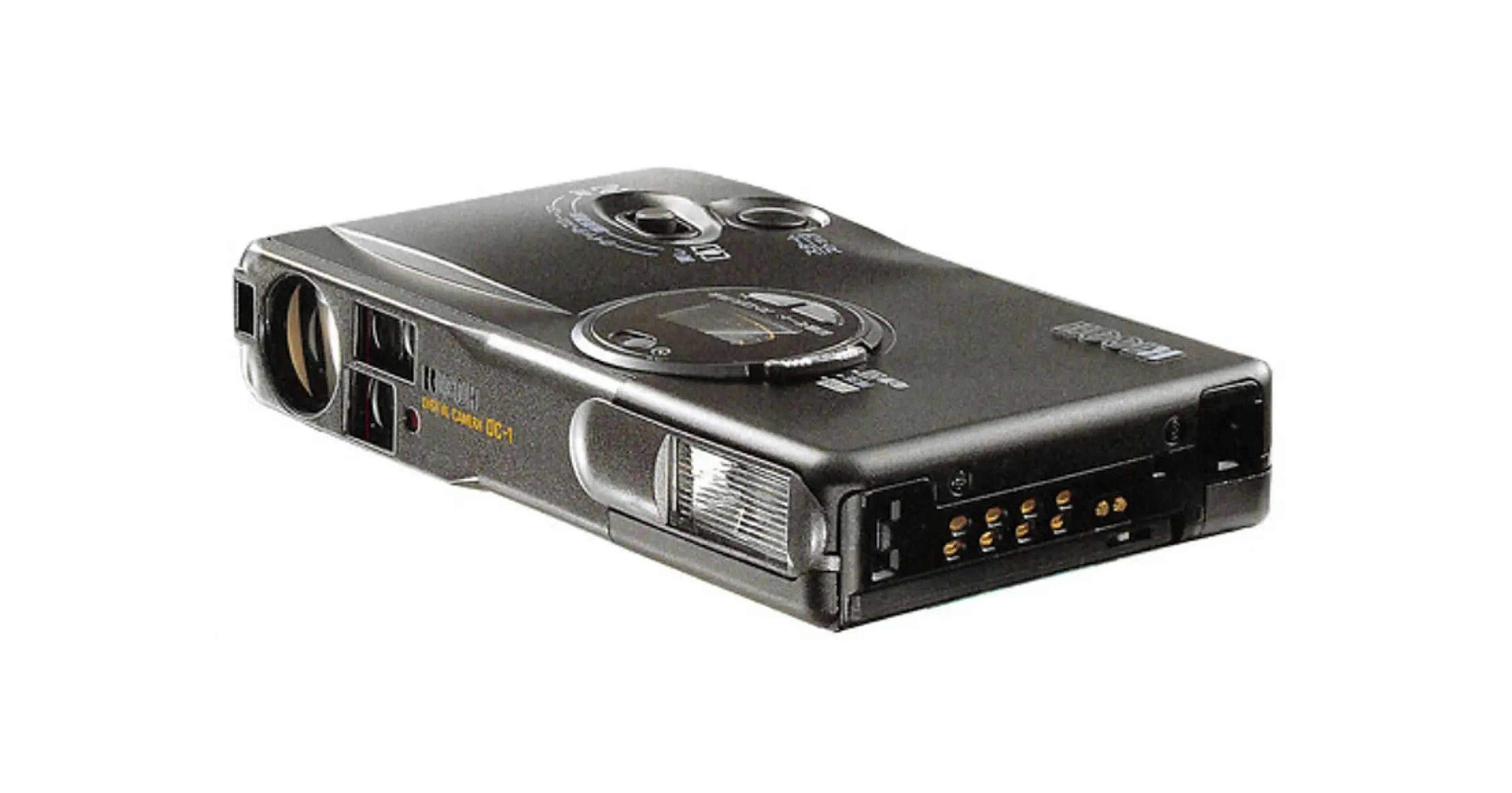 2023-09-90s-digital-camera-looks-image-9