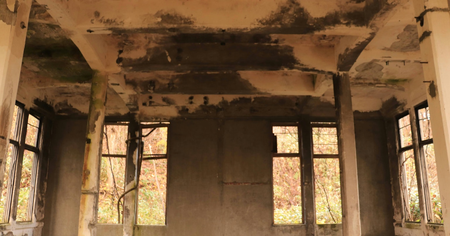 2025-09-why-photograph-ruins-cover-image