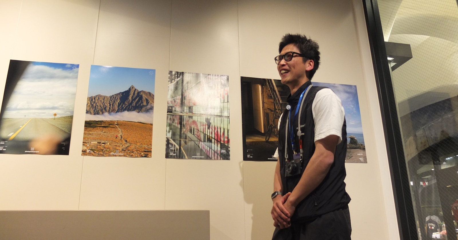 photo poster project | Der Wert der Teilnahme – Eindrücke vom Ausstellungsaufbau, von Haru | ISSUE #259