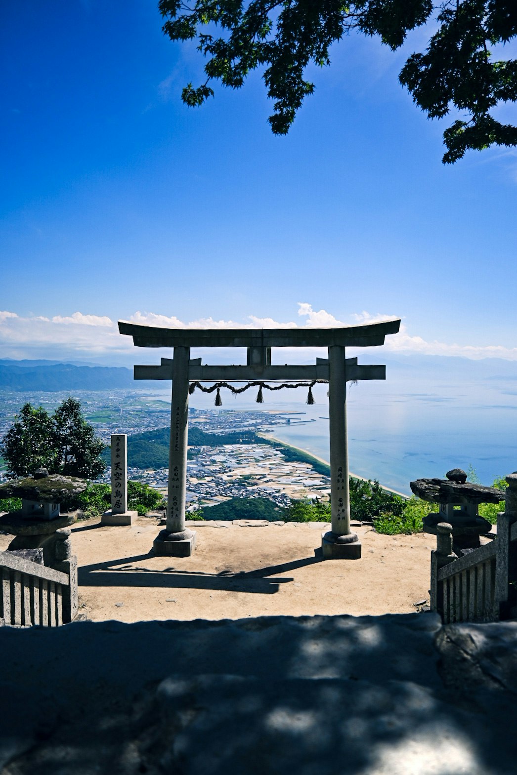 2023-10-visual-symphony-in-round-image-5