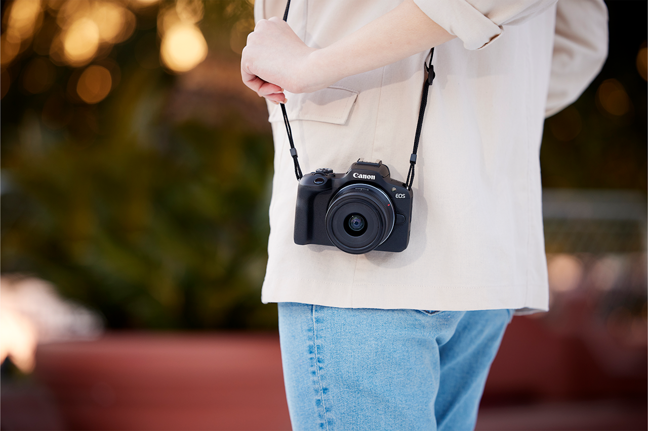 ©︎ Canon Inc. Kompaktes, leichtes Gehäuse mit hoher Mobilität