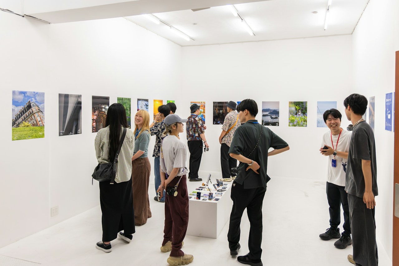 photo poster project | 視点を変えれば、新しい可能性が見えてくる by Sherry | ISSUE #293