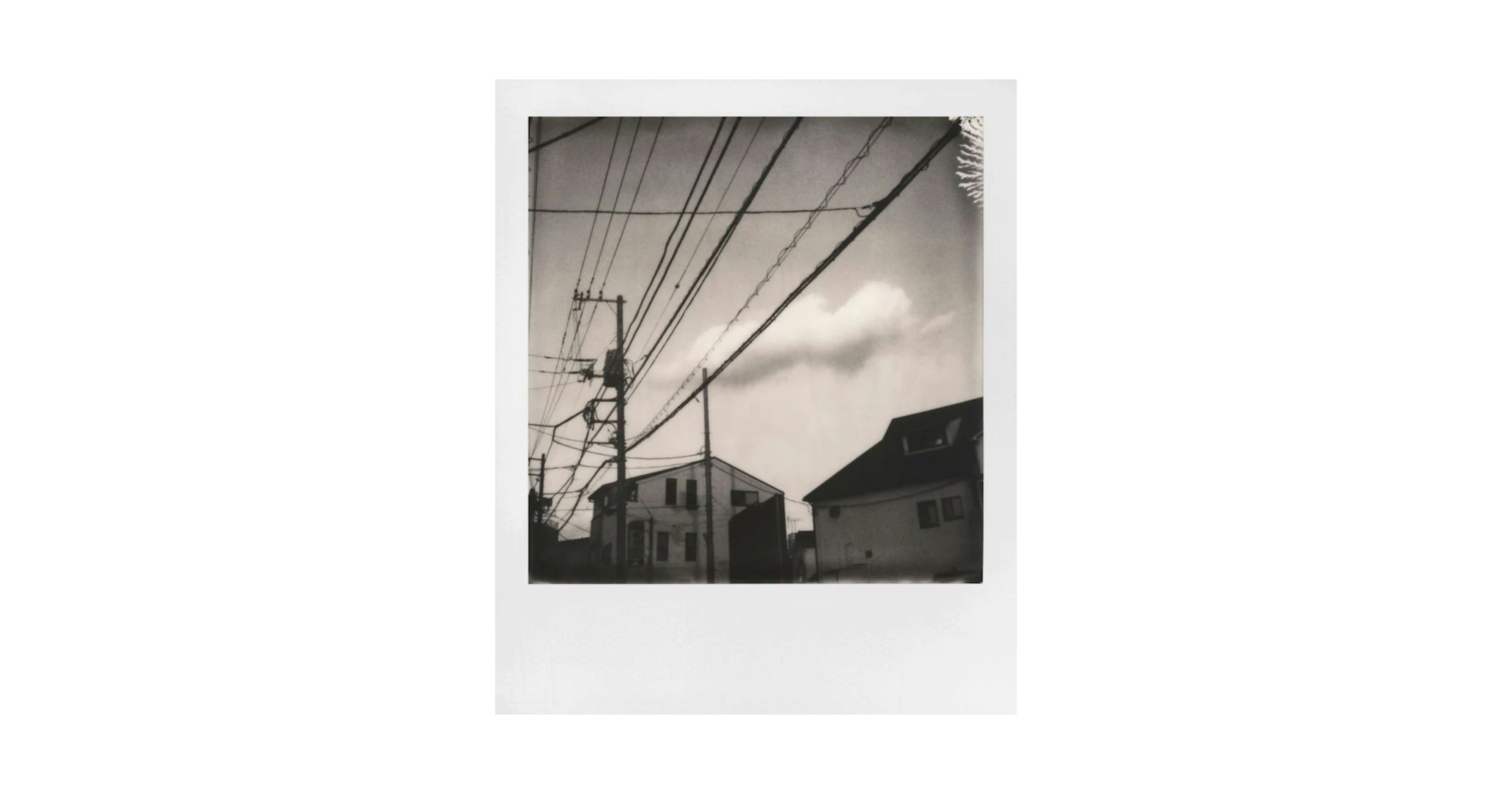 2024-04-polaroid-i-2-instant-camera-image-10