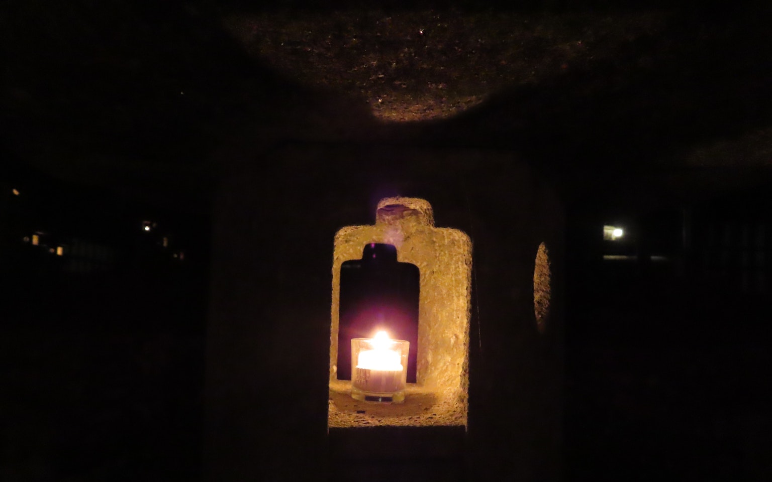 2024-03-walikng-in-the-night-snap-image-8