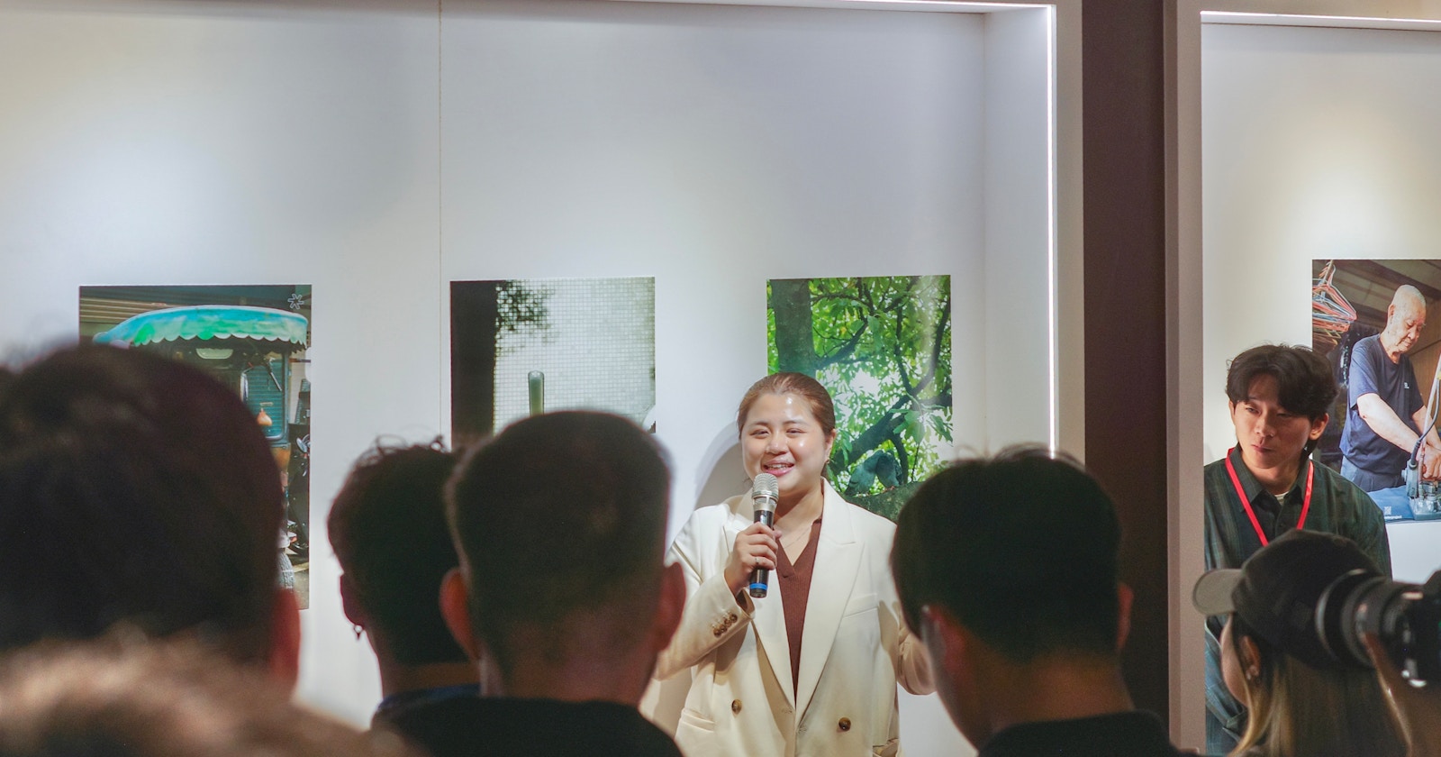 photo poster project | マネージャーインタビュー | その真心はきっと、誰かの心にも届くby JoJo Tsai | ISSUE #148