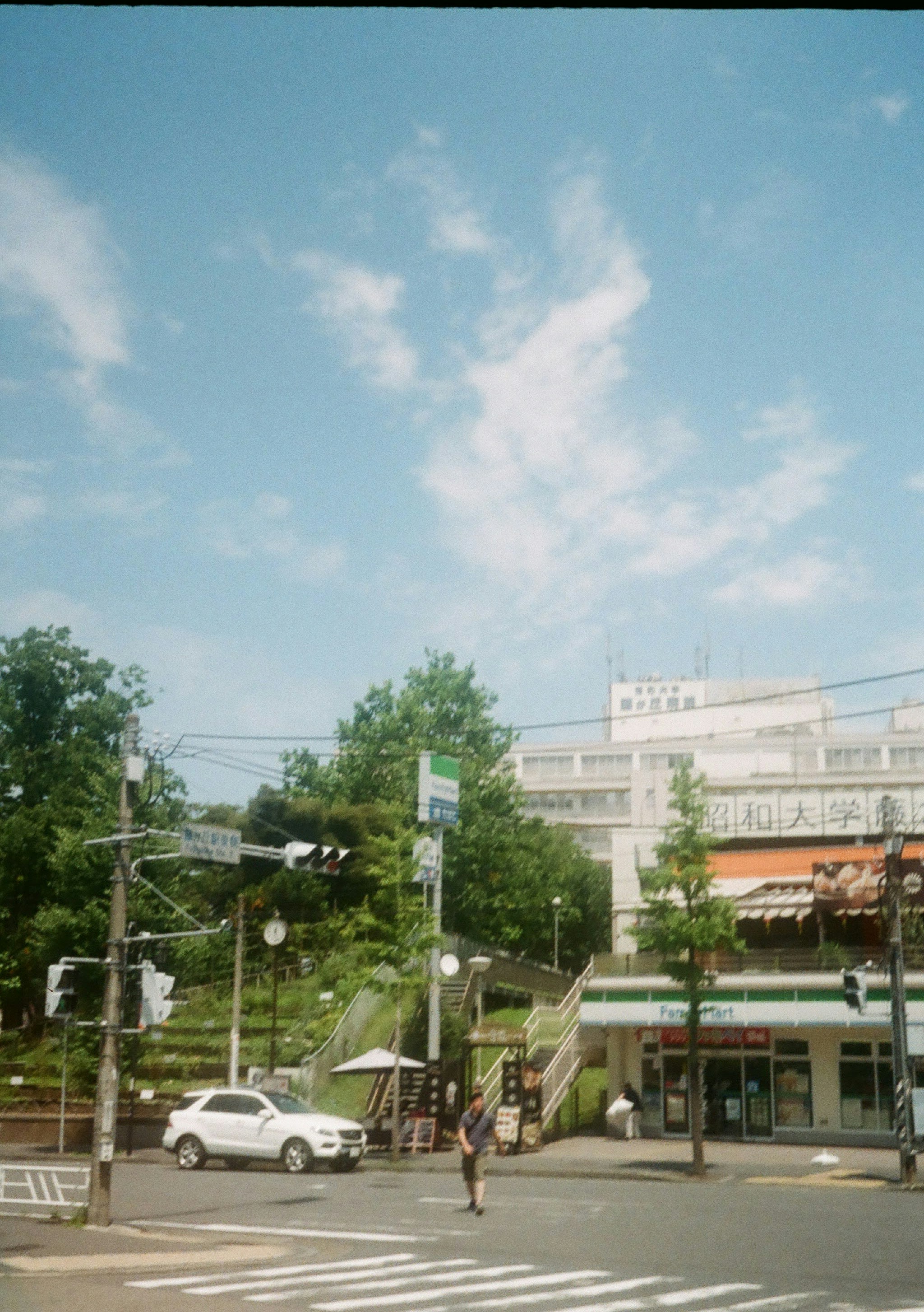 2024-06-half-format-camera-image-4