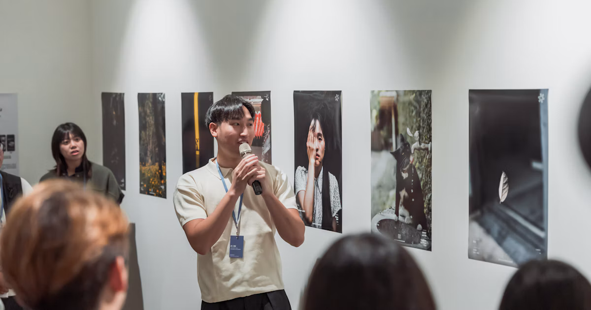 photo poster project | Si algún día lo recuerdas: una experiencia expositiva inolvidable con un adorable gato, por Eric Xu | ISSUE #233