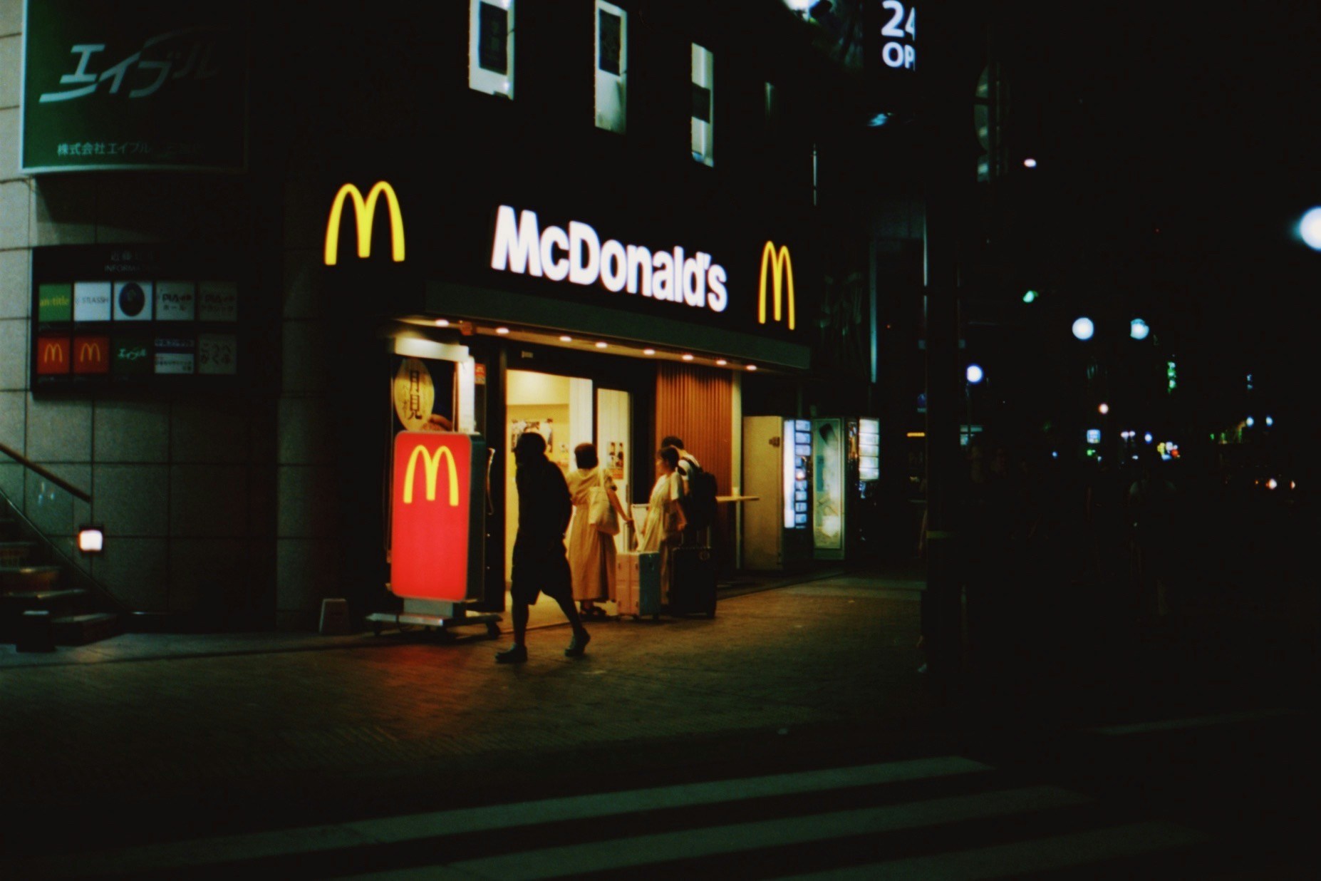 2024-03-night-walkers-image-5