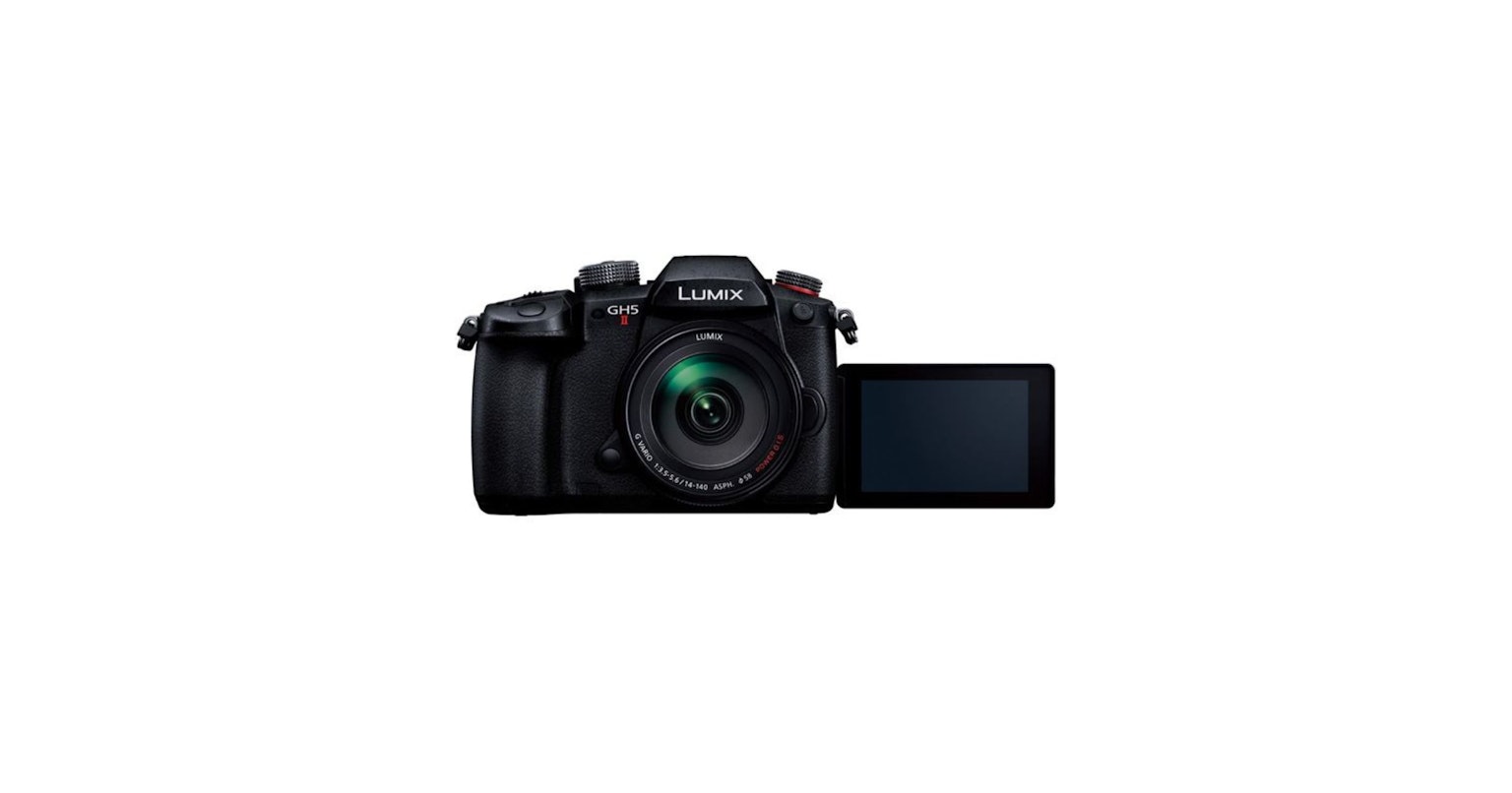 2024-04-lumix-gh52-zoom-lens-image-4