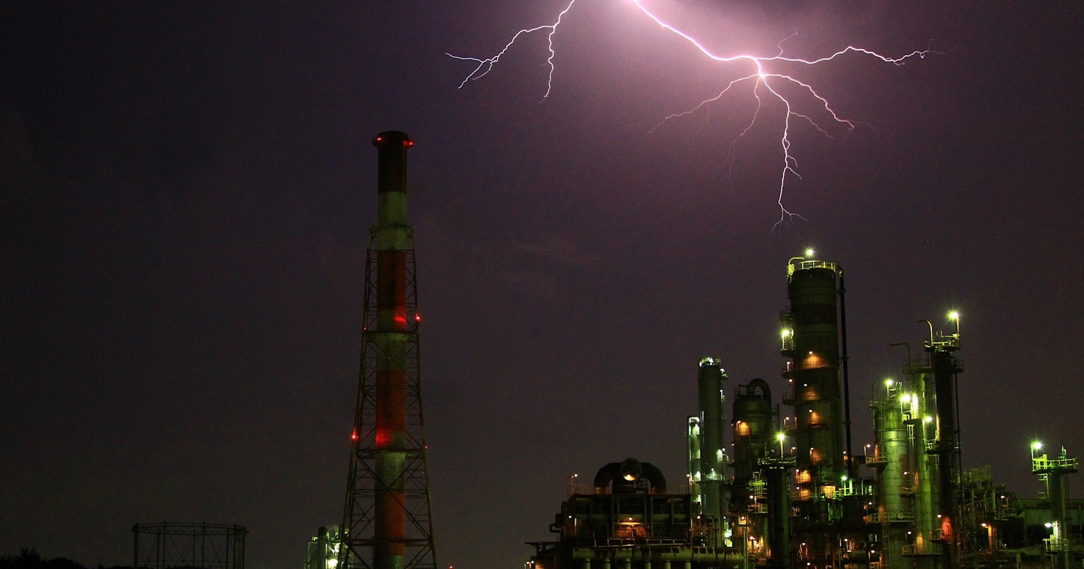 2024-04-unknown-night-view-spot-factory-cover-image