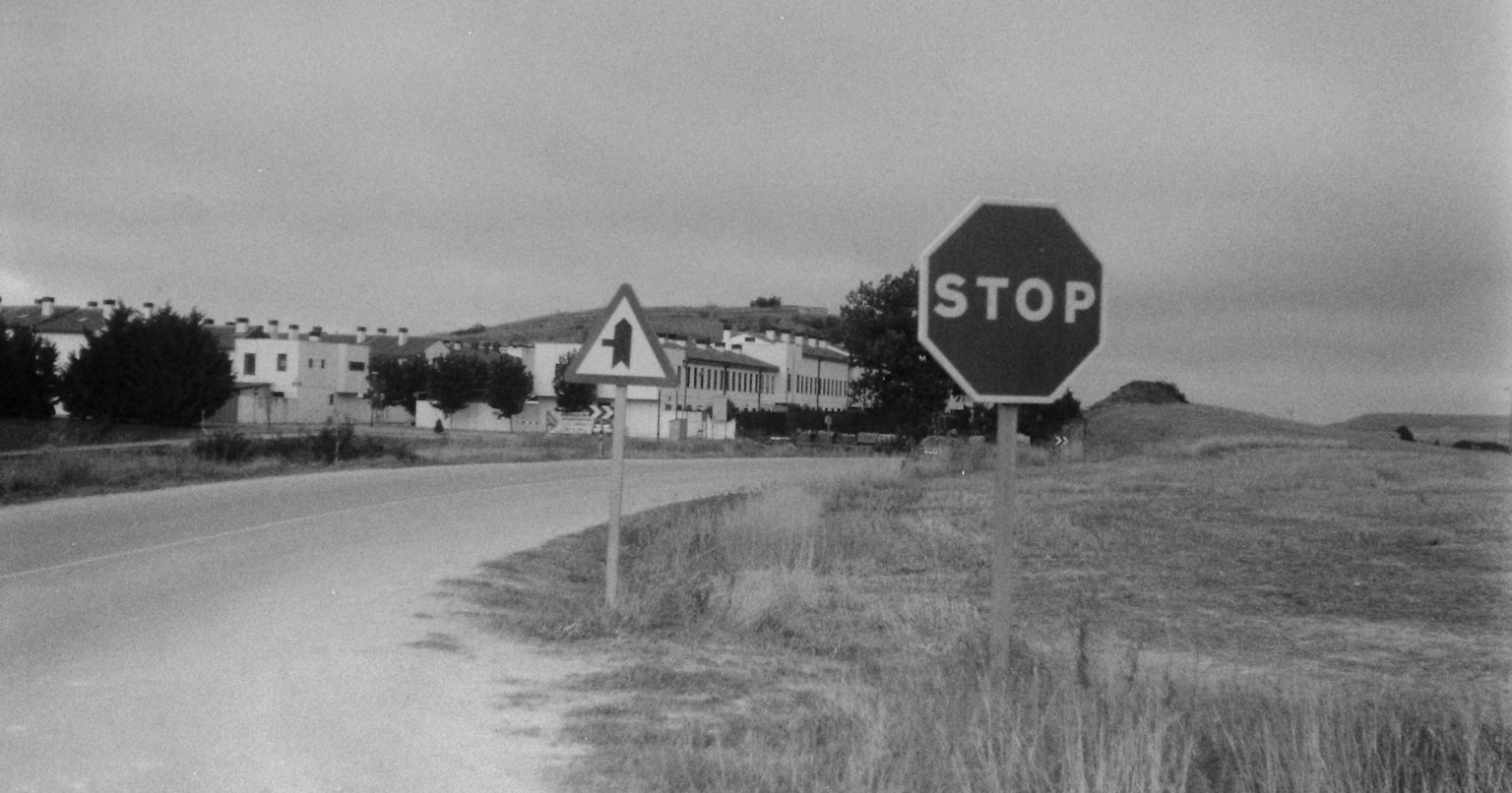 2025-02-lucky-film-revival-cover-image