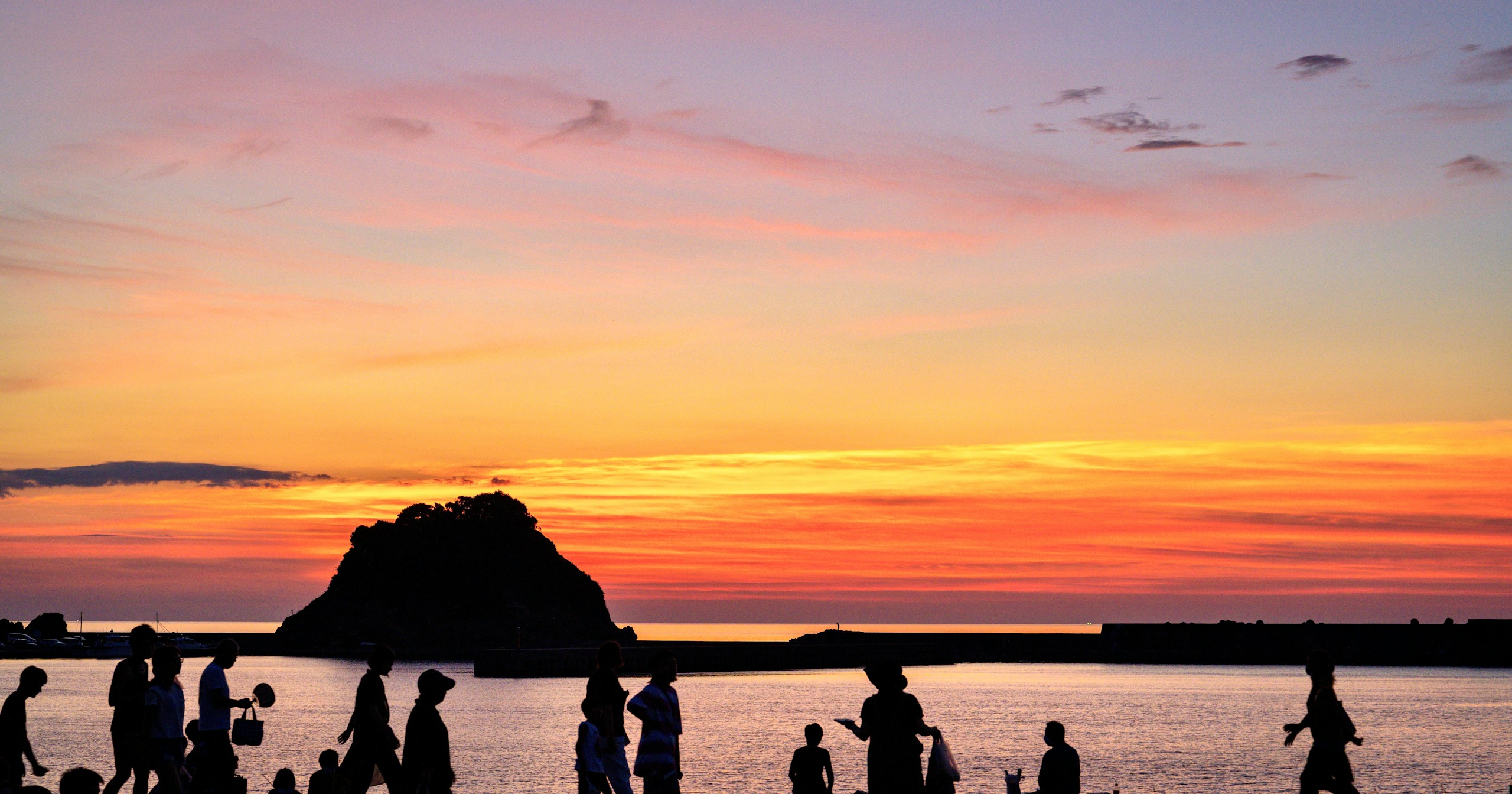 #sunset | 夕焼けのグラデーションが描く世界に名前をつけよう | Focus #5