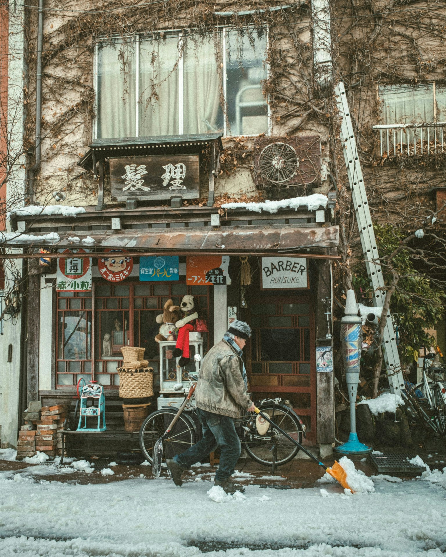 2025-03-february-diary-25-award-image-8