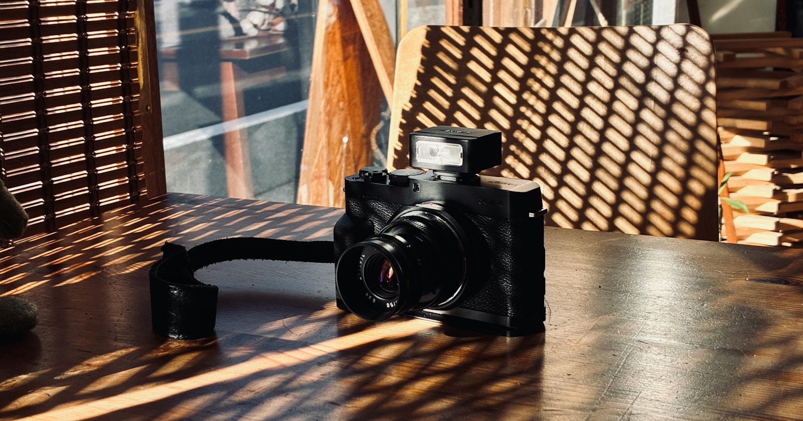 HANA-STUDIOが語る | “撮る”より“残す”を支える愛機 | FUJIFILM X-E4 | Knowledge #420