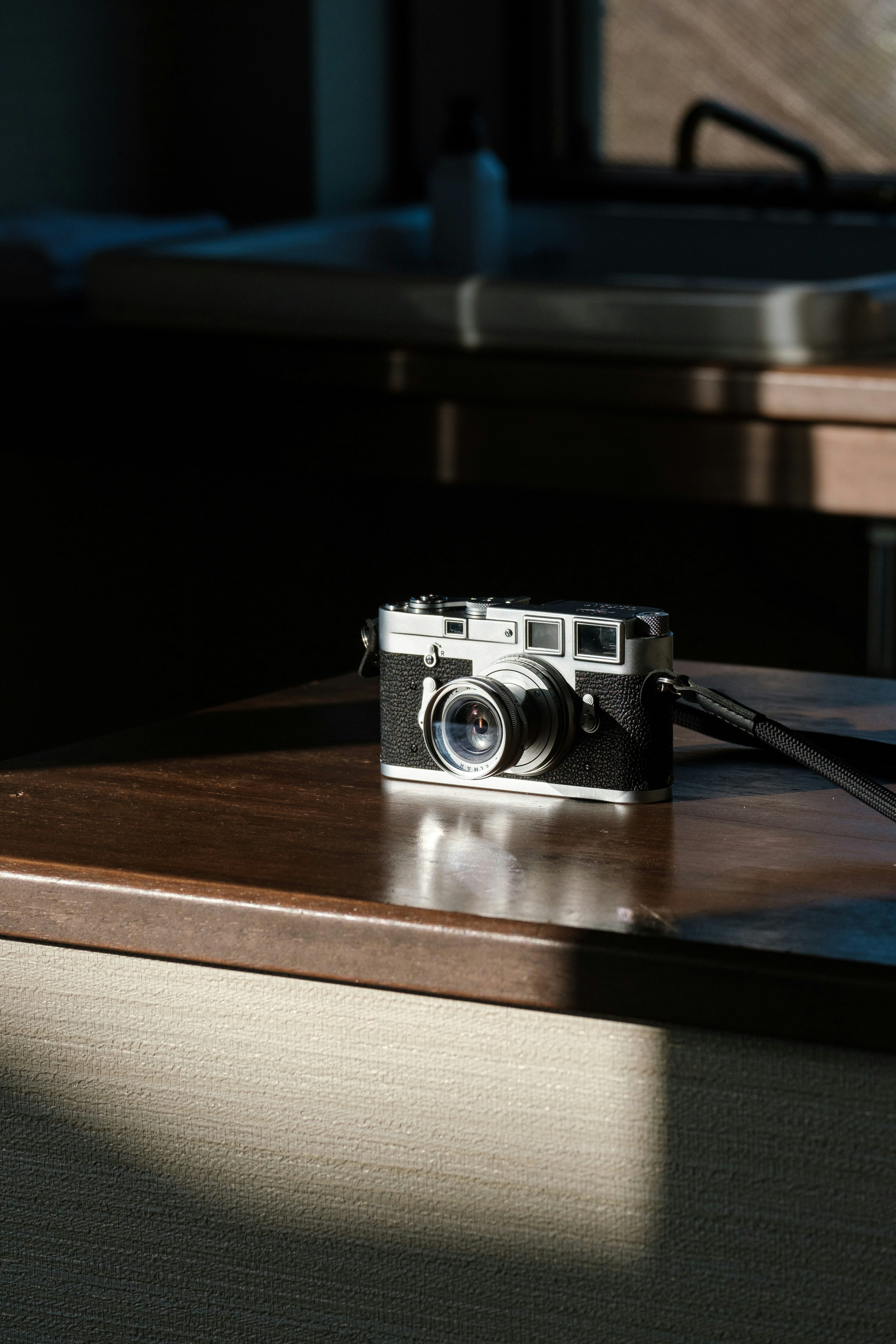 2026-01-left-handed-cameras-image-4