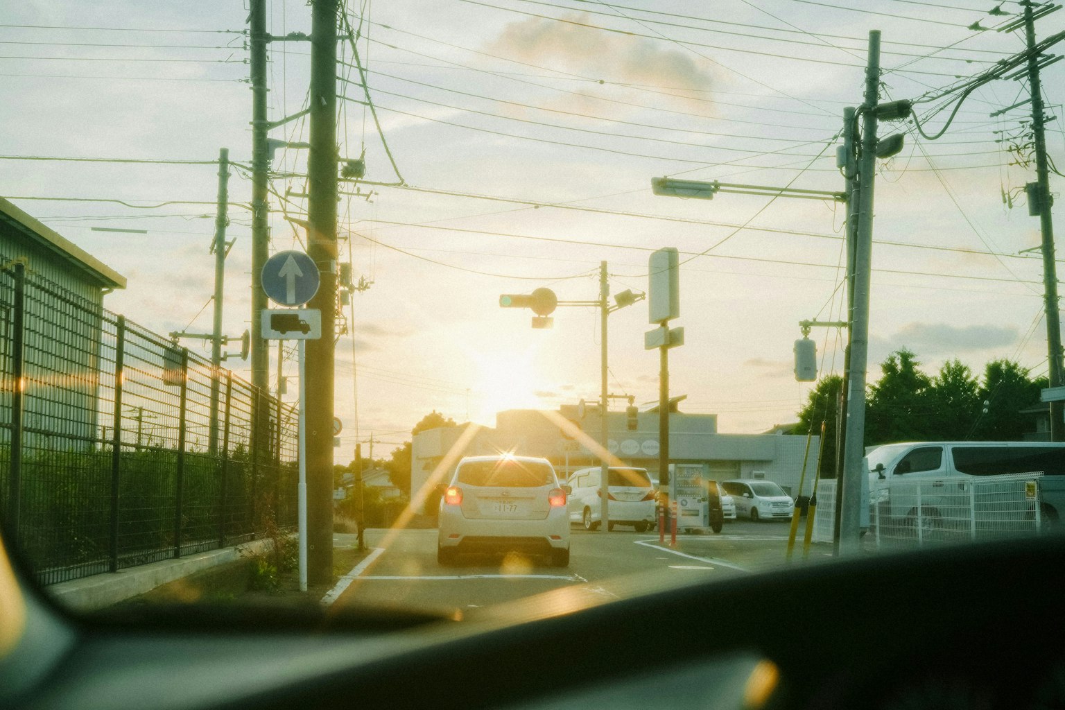 2025-07-captures-scenes-while-moving-image-12
