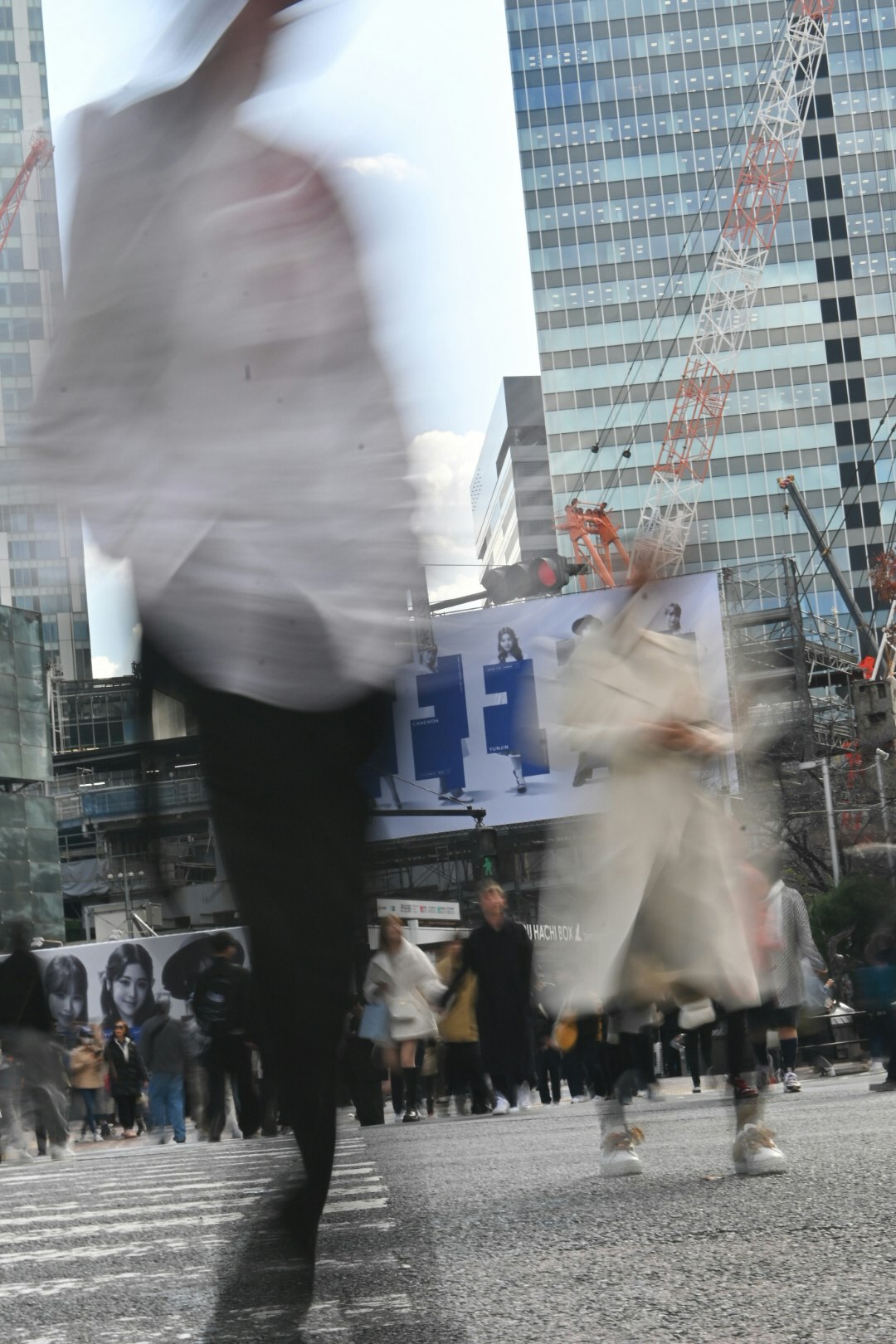 2025-10-beauty-in-tokyo-chaos-image-2