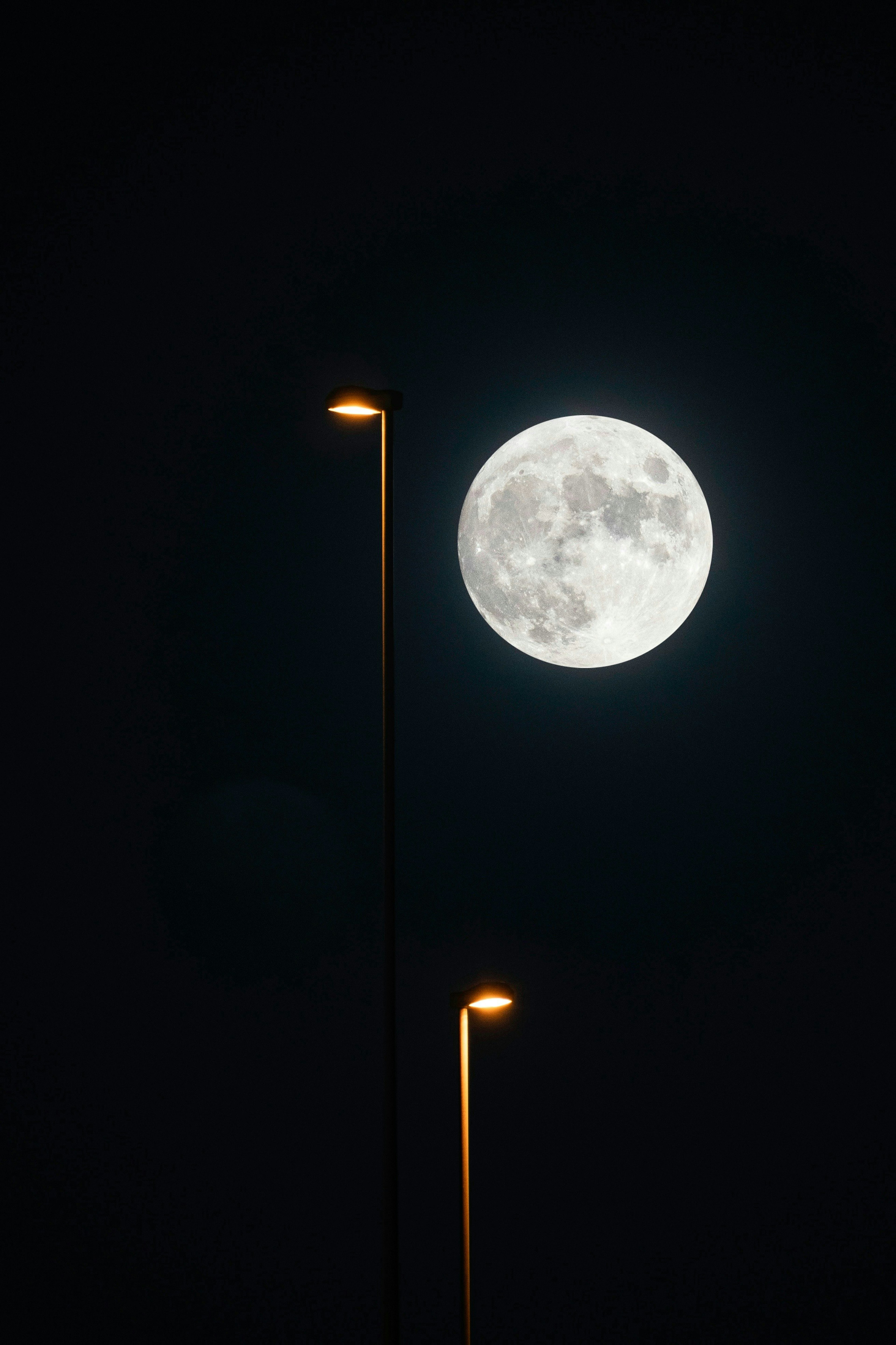 2025-07-moon-light-capture-image-2