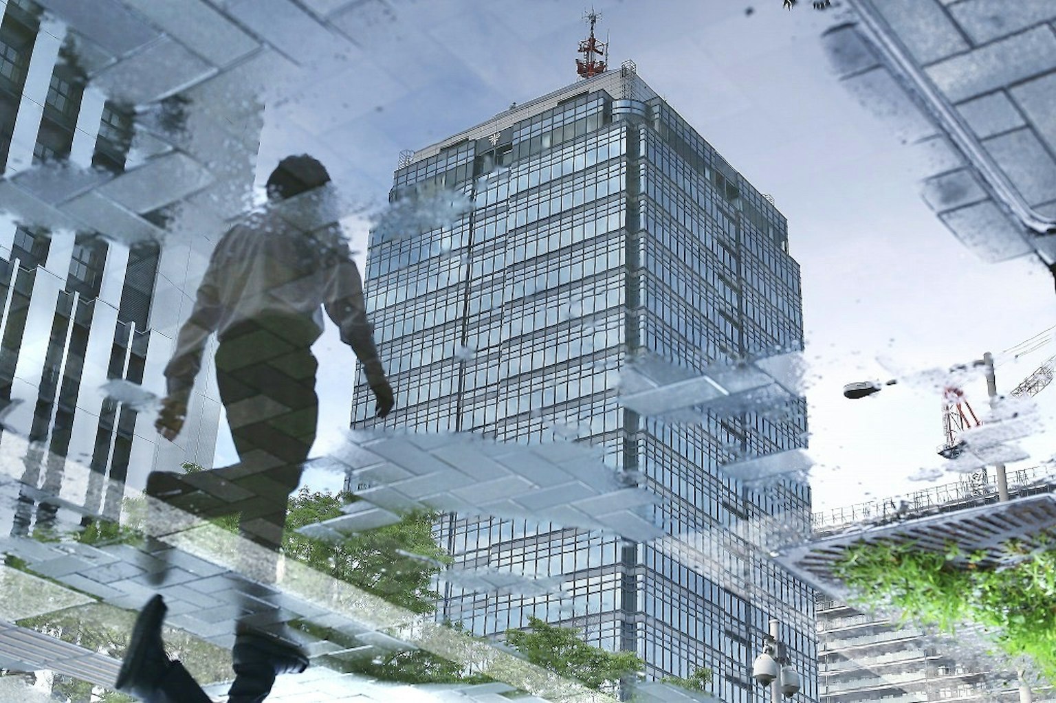 2024-06-reflection-photography-image-6
