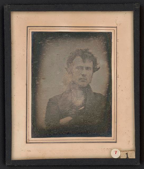 2024-05-selfie-culture-image-6