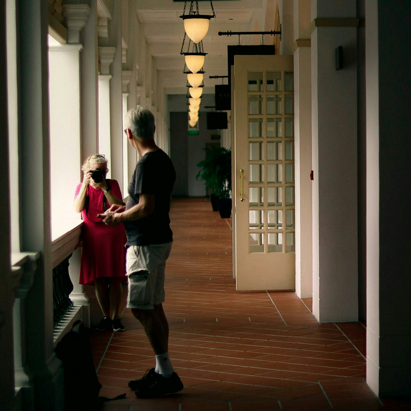 2025-11-fujifilm-xe5-street-travel-image-2