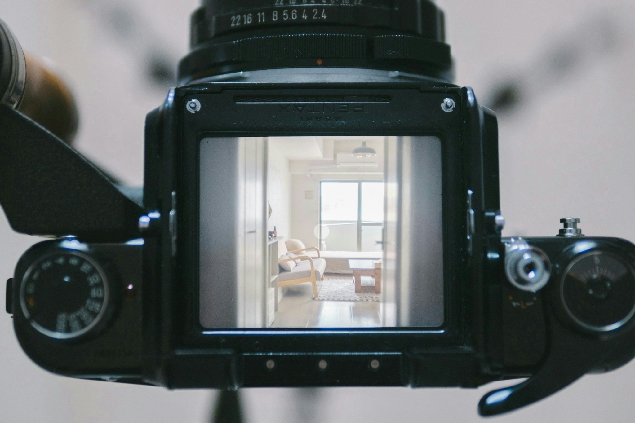 2026-08-handheld-shooting-without-a-tripod-image-8