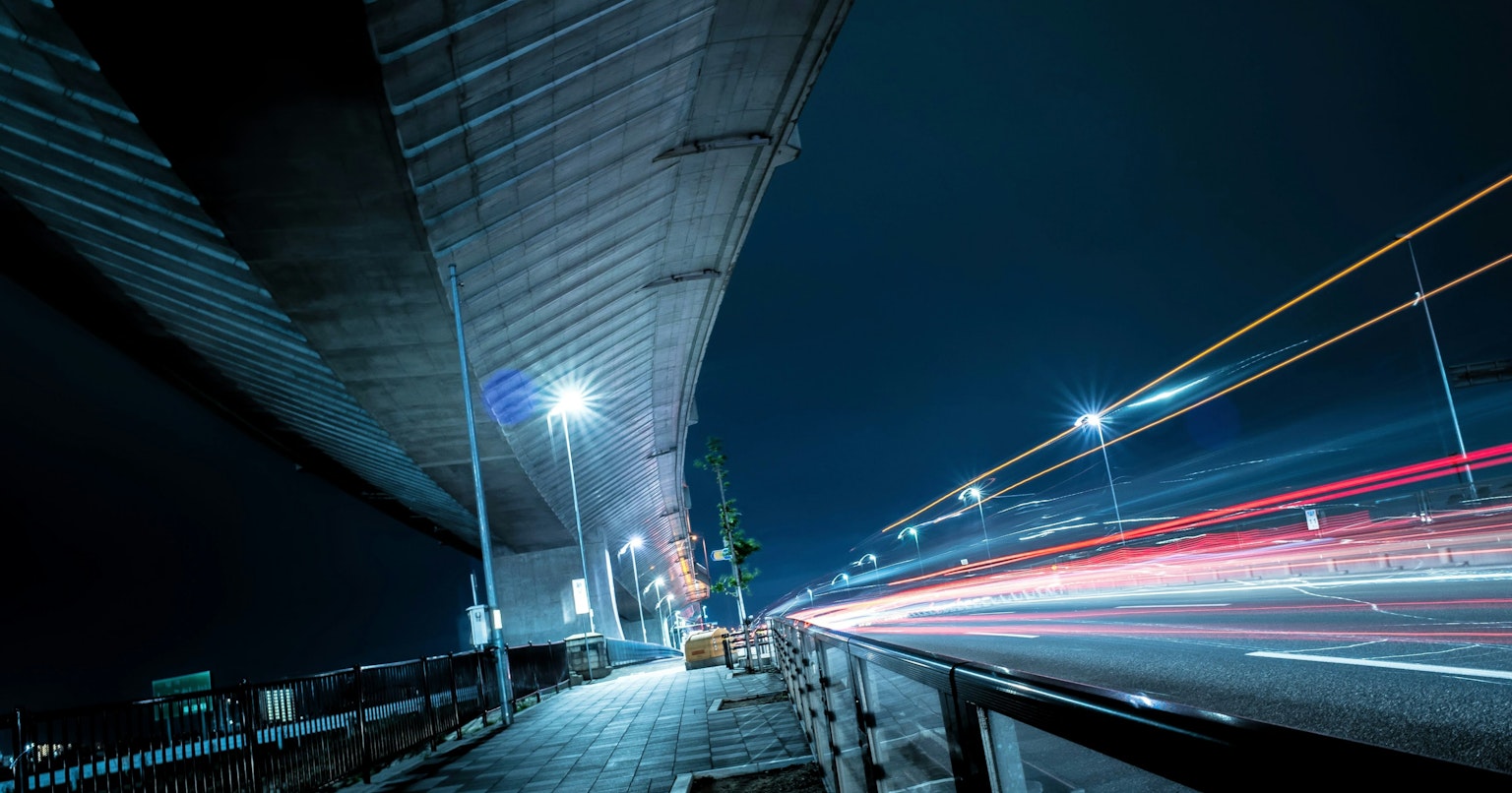 2025-11-tripod-photo-expression-cover-image