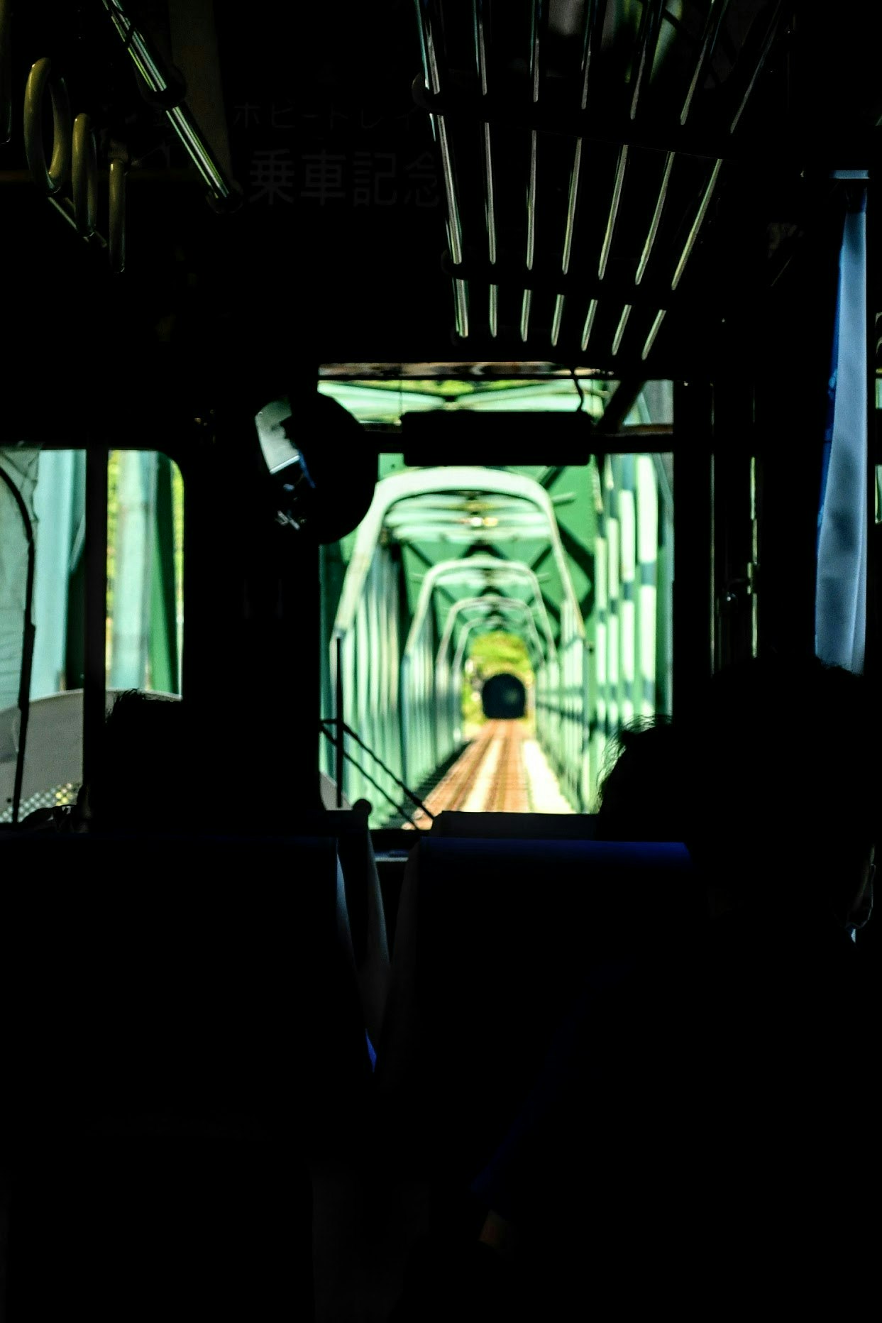 2025-09-perspective-photograph-attraction-image-8