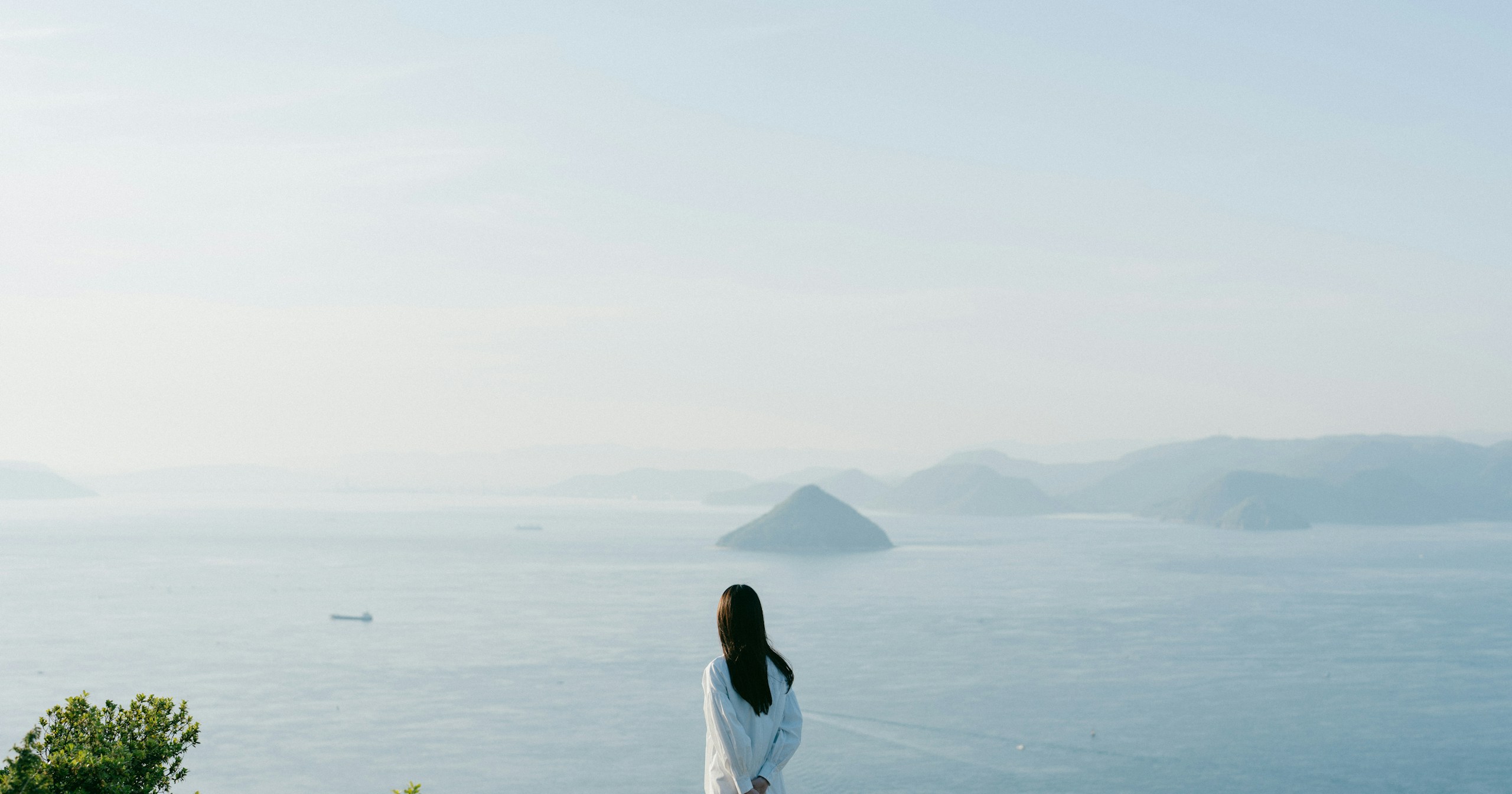 A Gentle Proximity | Photographer & Artist: Utaumi | ISSUE #21