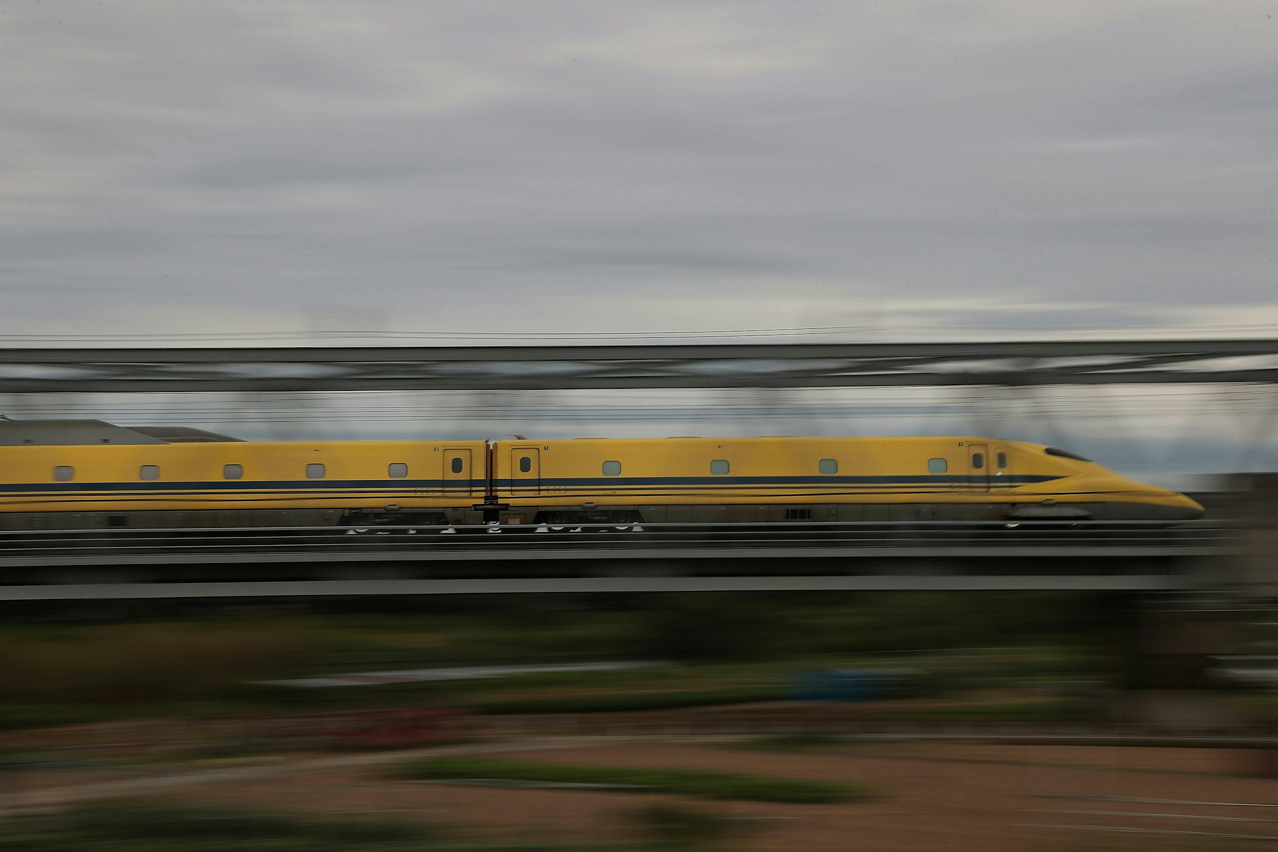 2025-10-doctoryellow-lucky-train-image-13