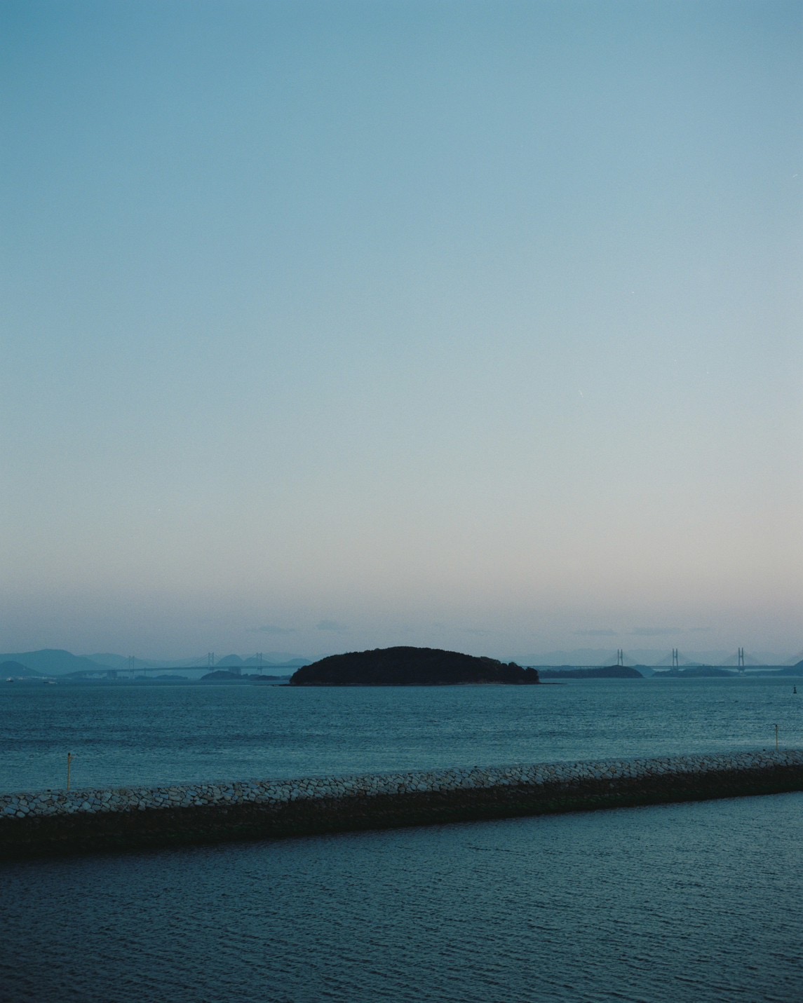 2023-12-setouchi-kurashi-syashinten-tooi-ao-image-3