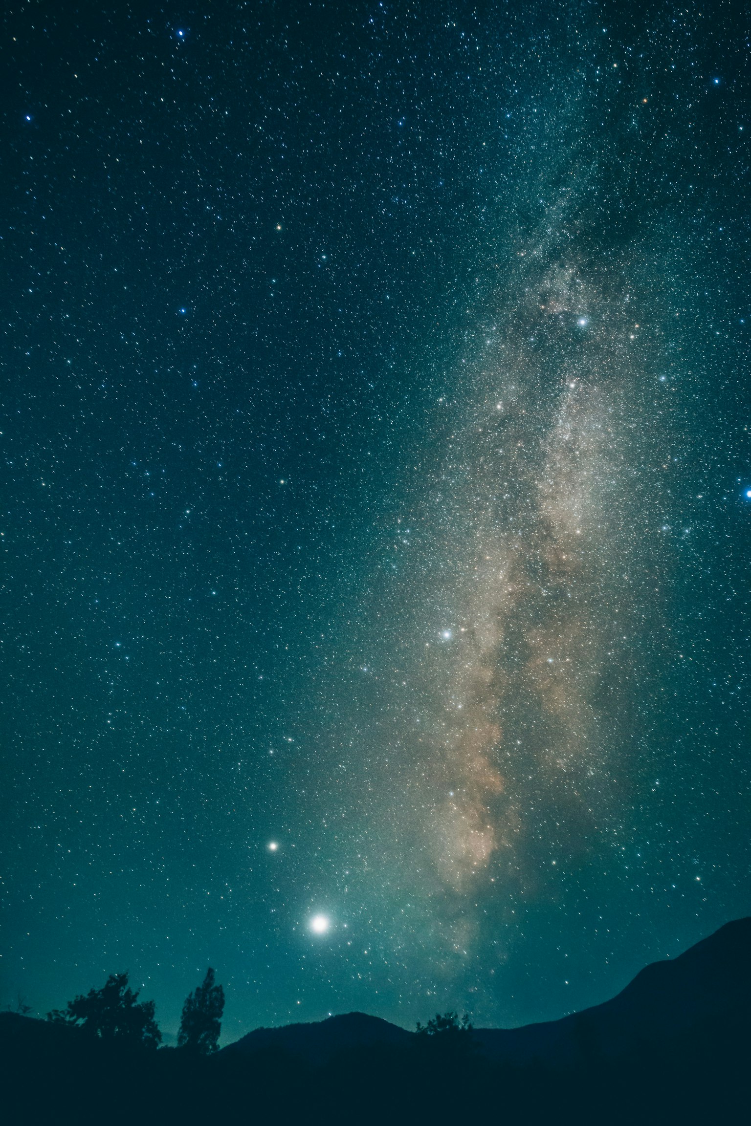 2024-11-hubble-space-telescope-image-12