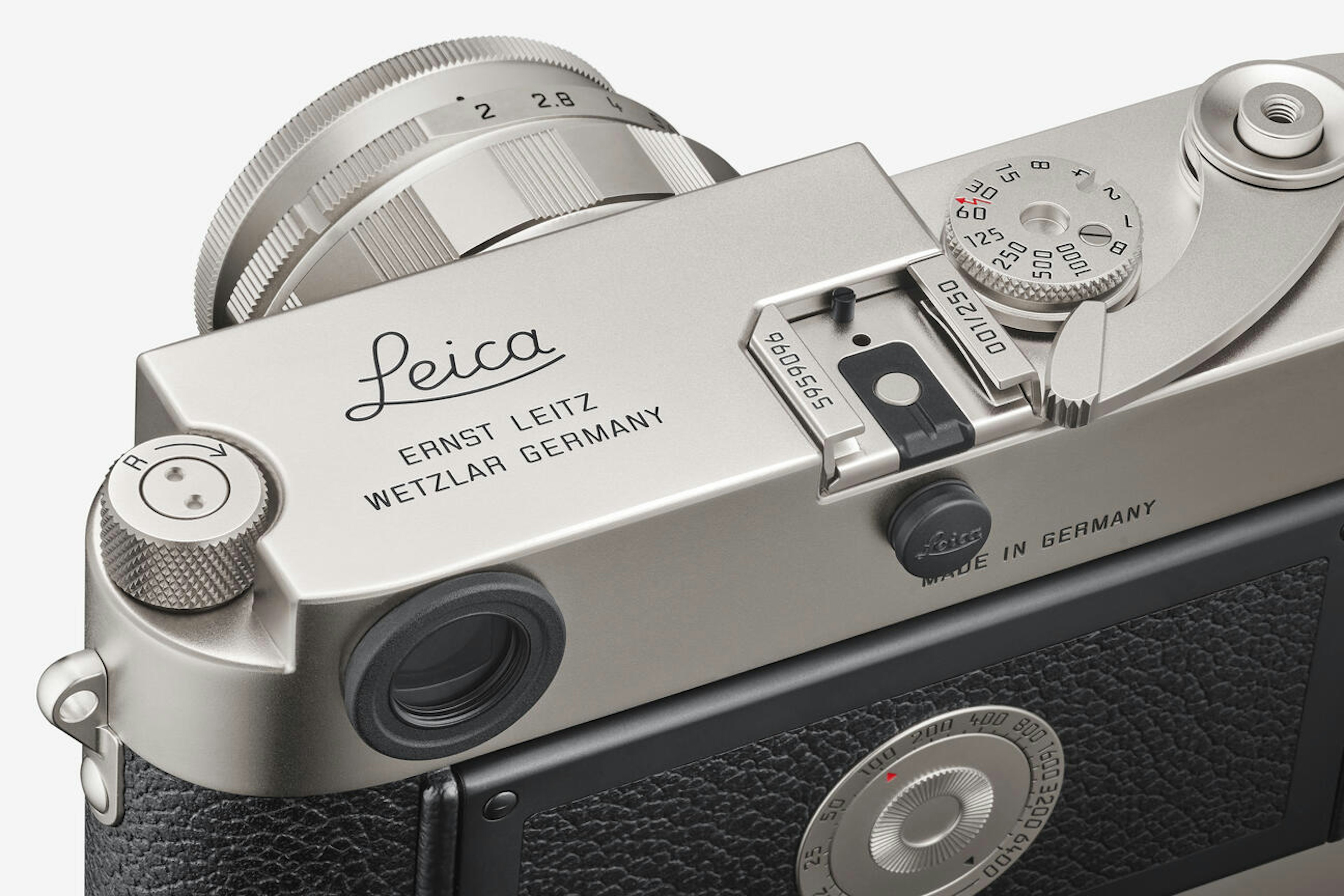 2024-10-leica-m-edition-70-image-2