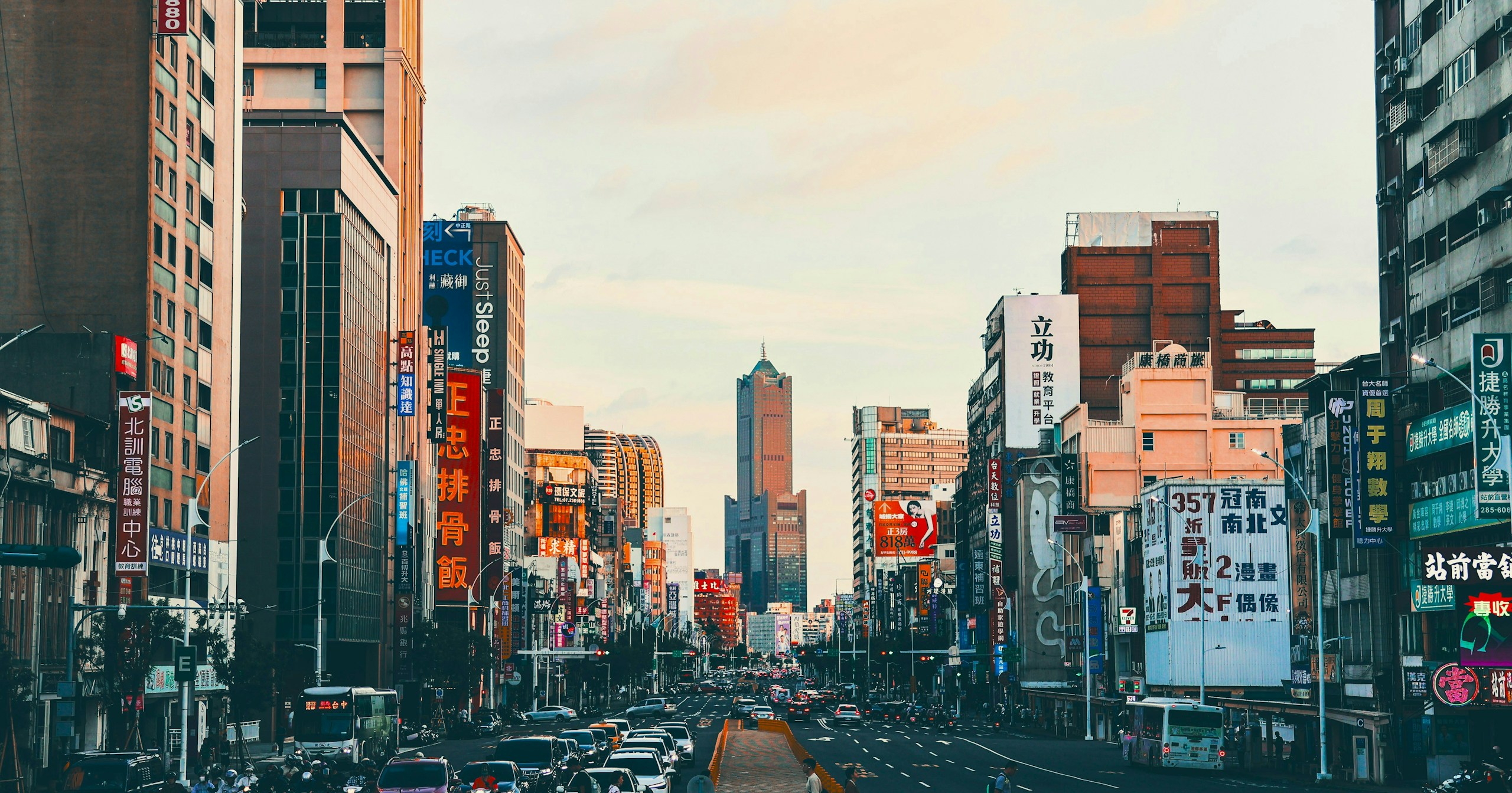 #urban | Expressing Individuality Through Urban Landscapes | Focus #612